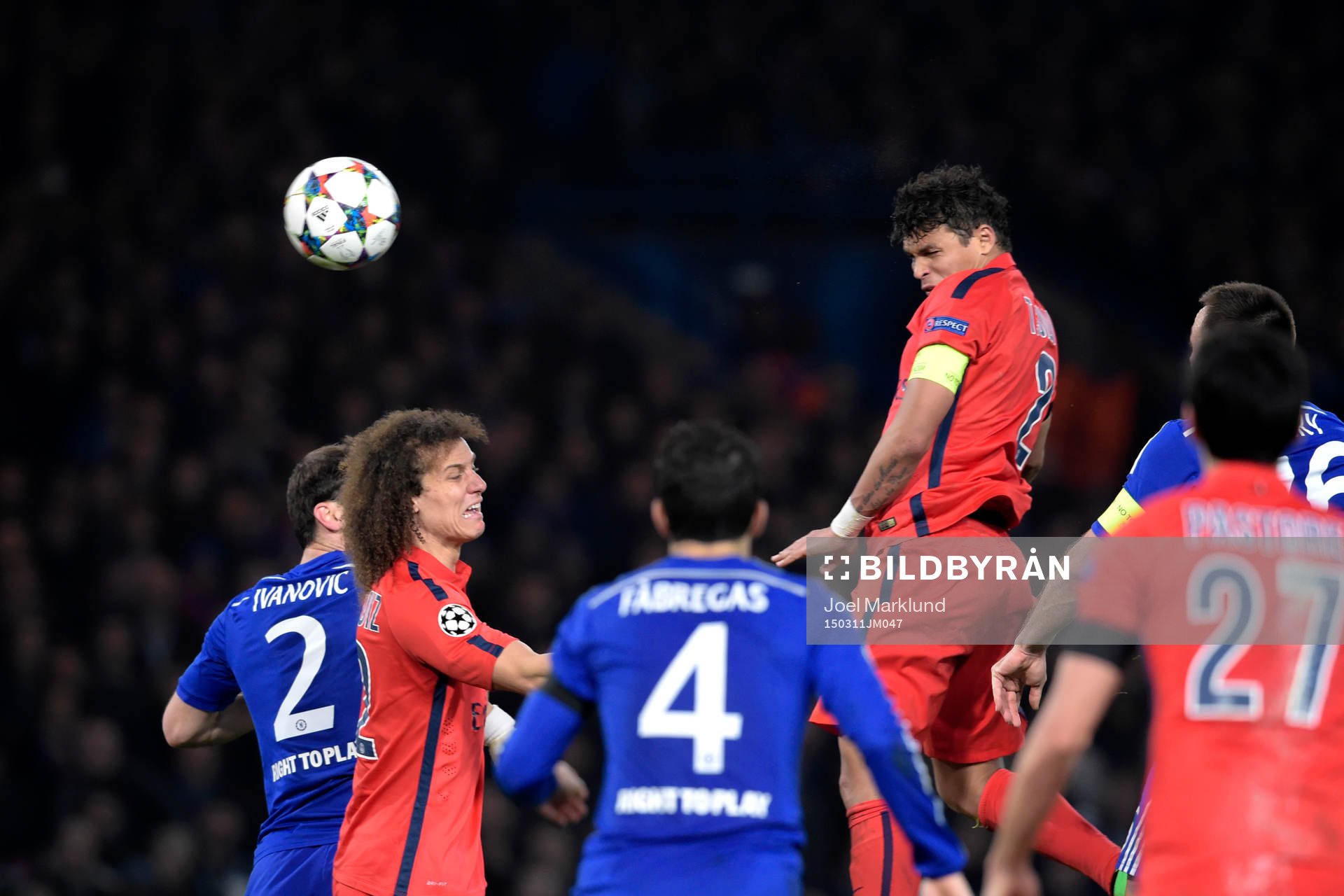Paris Thiago Silva nickar under den andra åttondelsfinalen i Champions League mellan Chelsea och Paris SG den 11 mars 2015 i London.