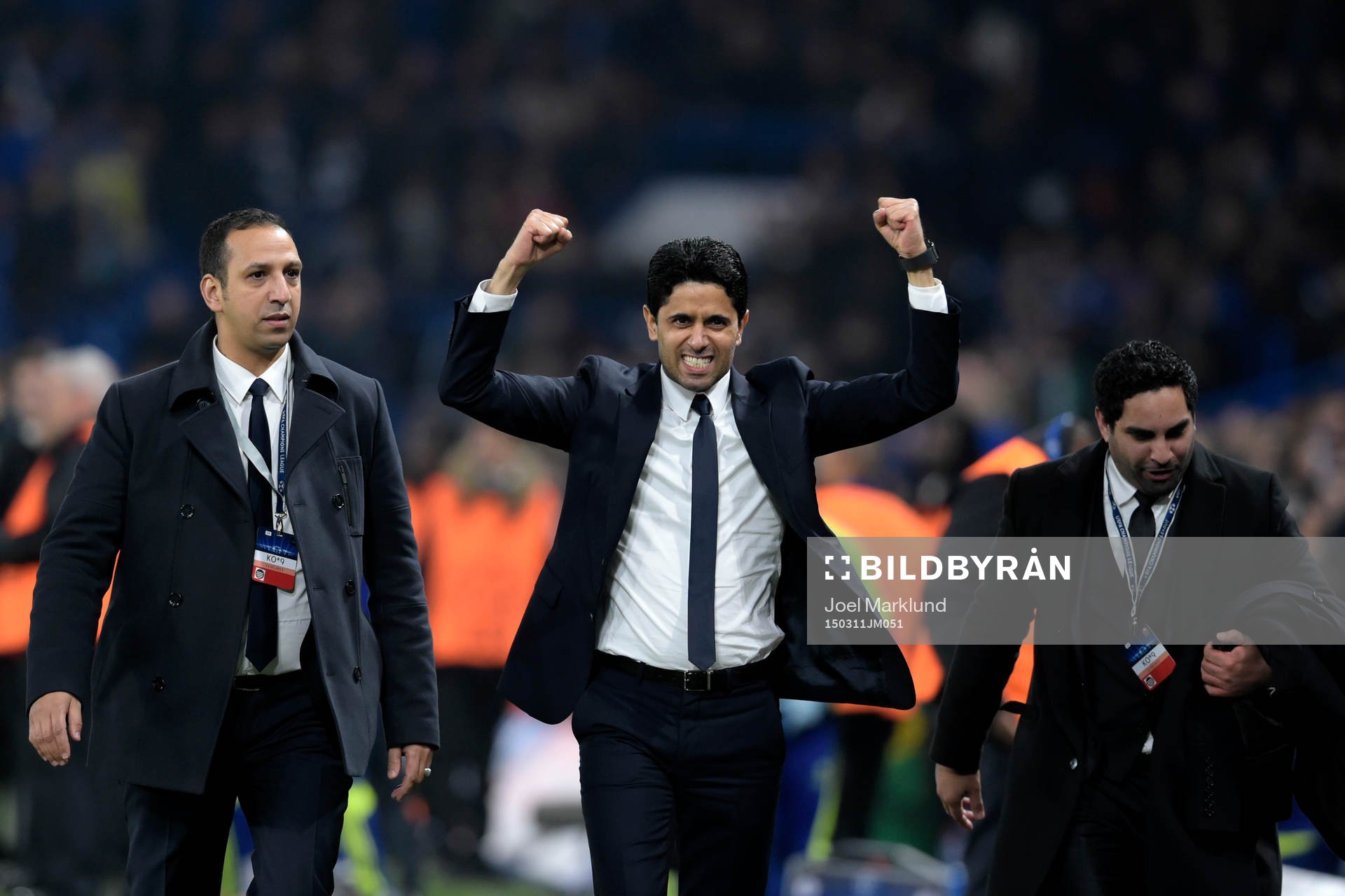 Paris ägare Nasser Al Khelaifi jublar