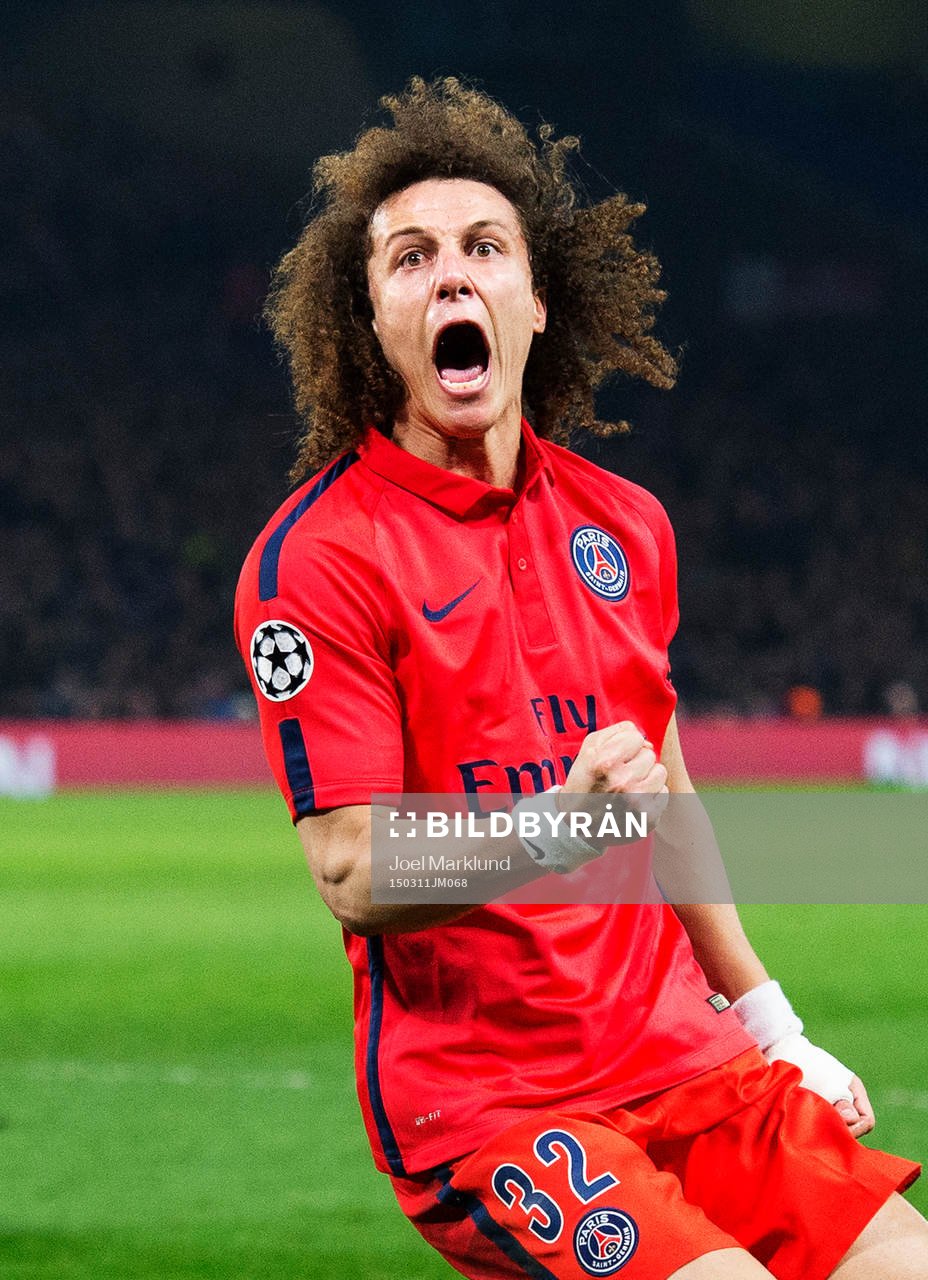 Paris David Luiz jublar