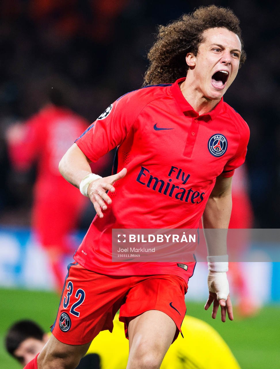 Paris David Luiz jublar
