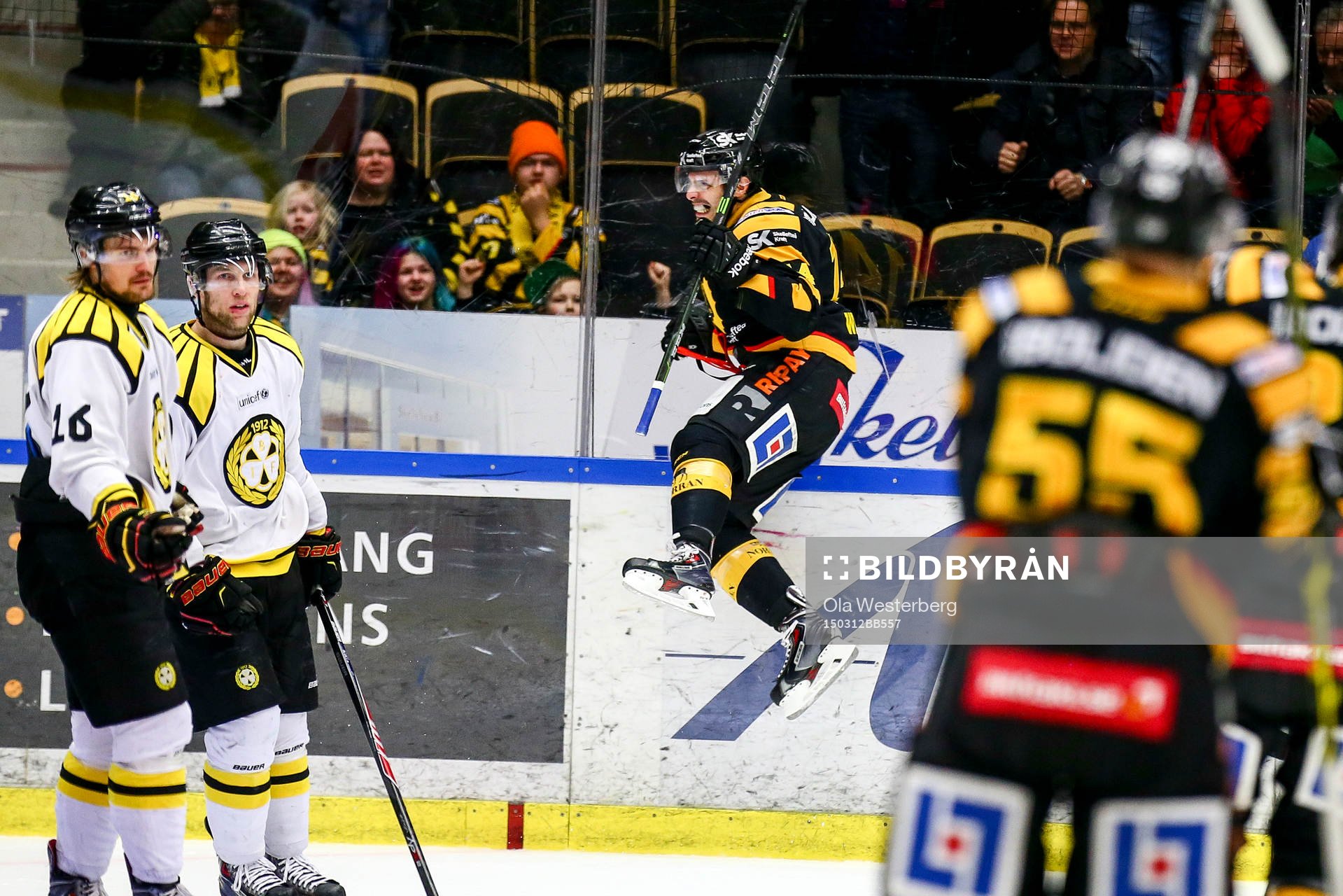 Skellefteås Daniel Widing jublar