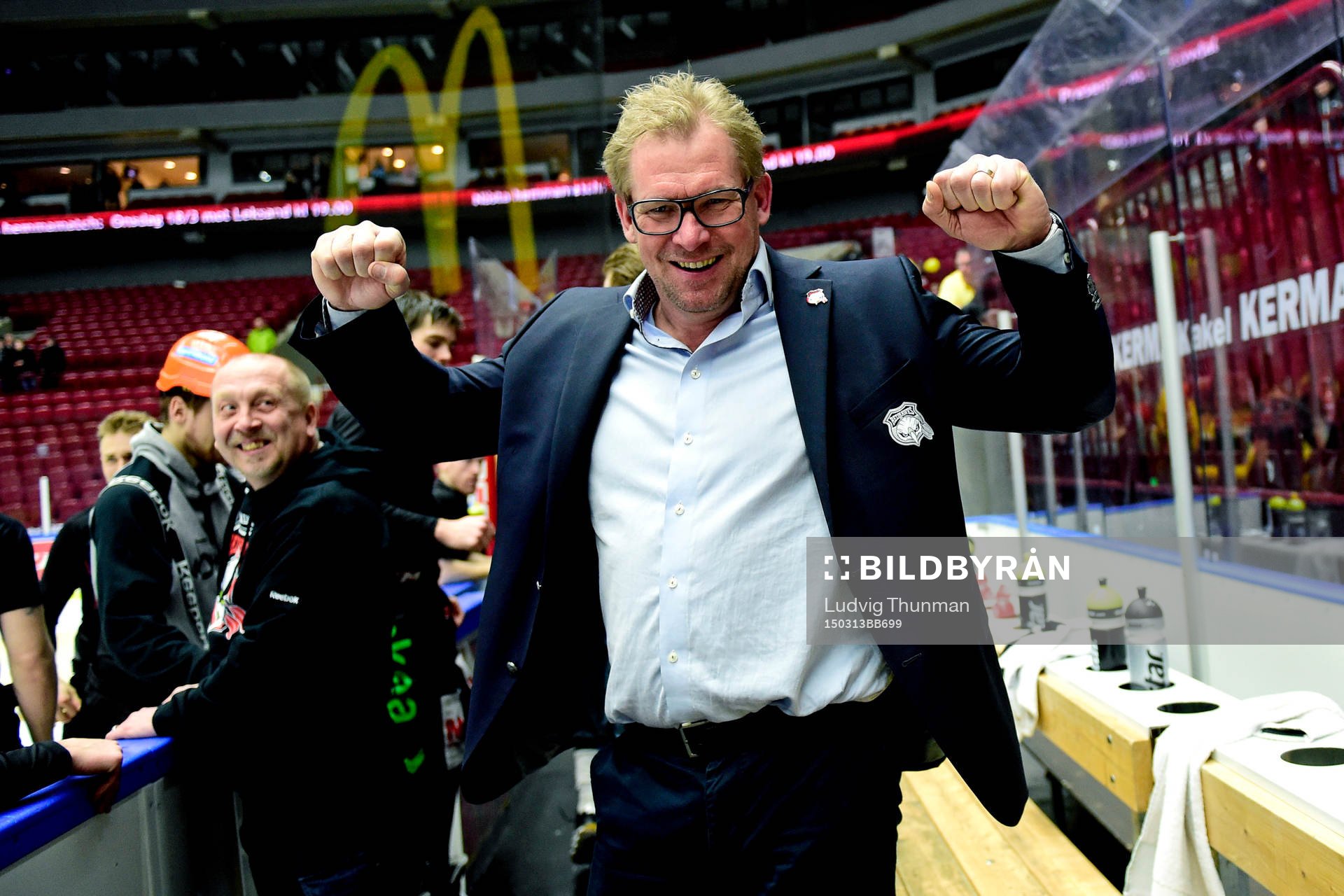 Malmö Redhawks sportchef Patrik Sylvegård jublar