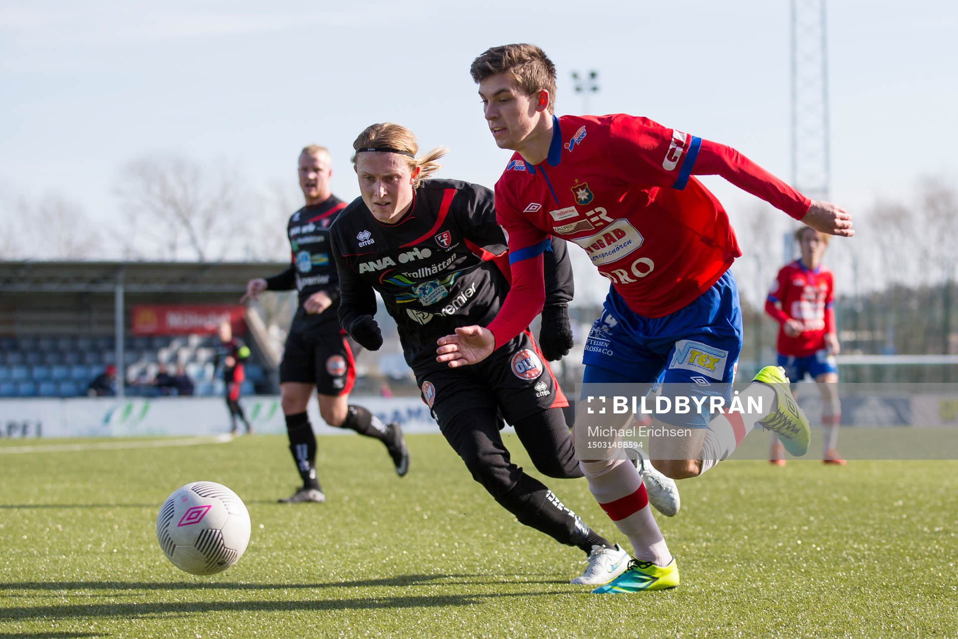 Örgrytes Daniel Paulson steget före Trollhättans Oscar