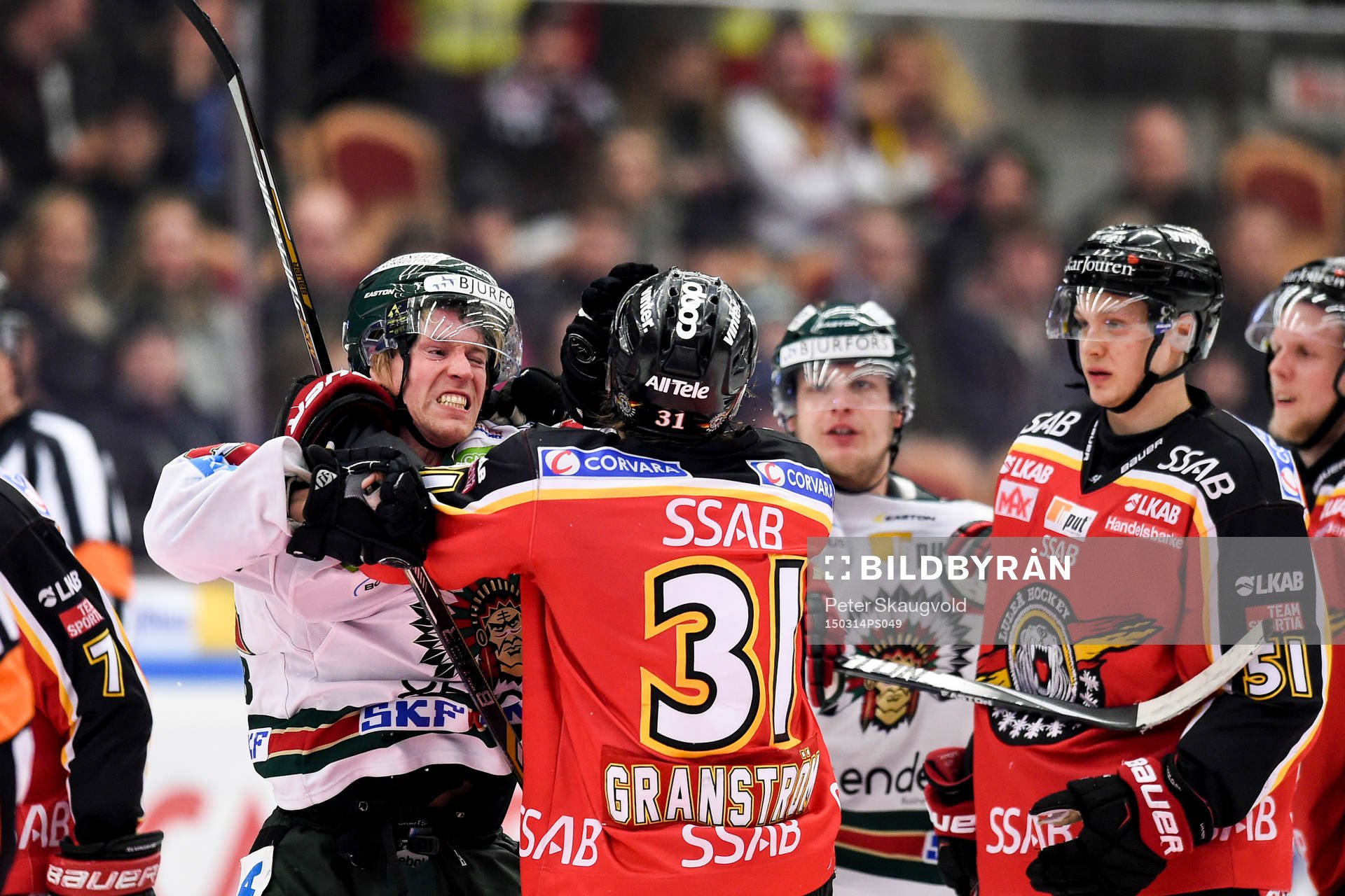Frölundas Mathis Olimb och Luleås Jonathan Granström i