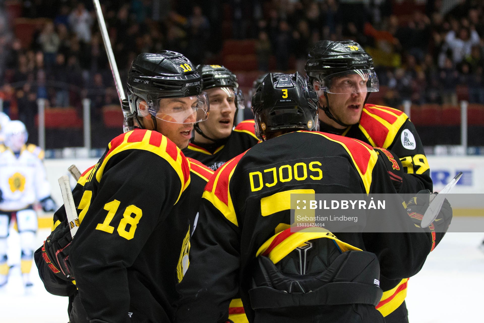 Brynäs Anton Rödin till vänster och Brynäs Jonas