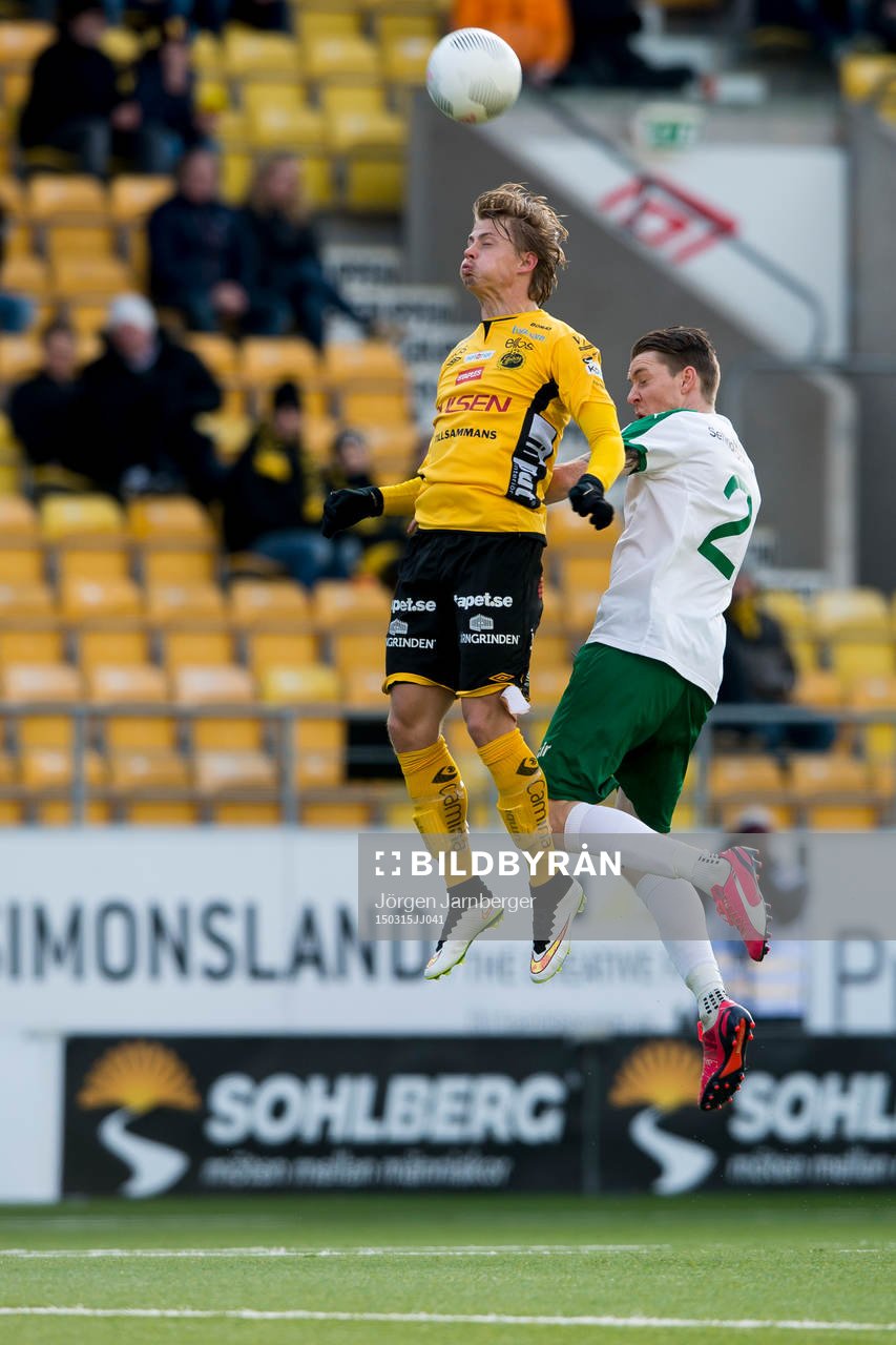 Elfsborgs Simon Hedlund och Hammarbys Birkir Már Saevarsson