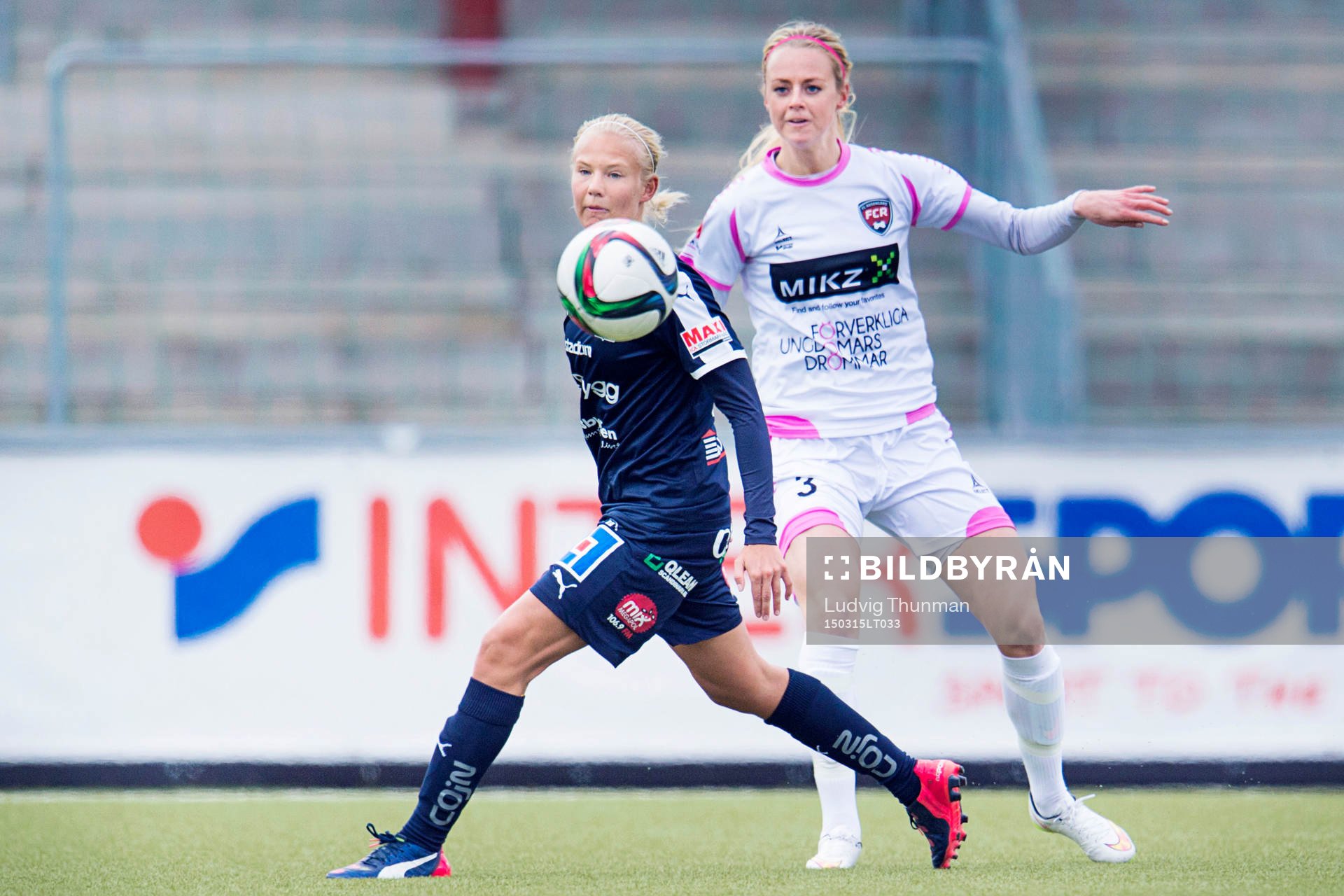 Linköpings Pernille Harder jagas av Rosengårds Amanda