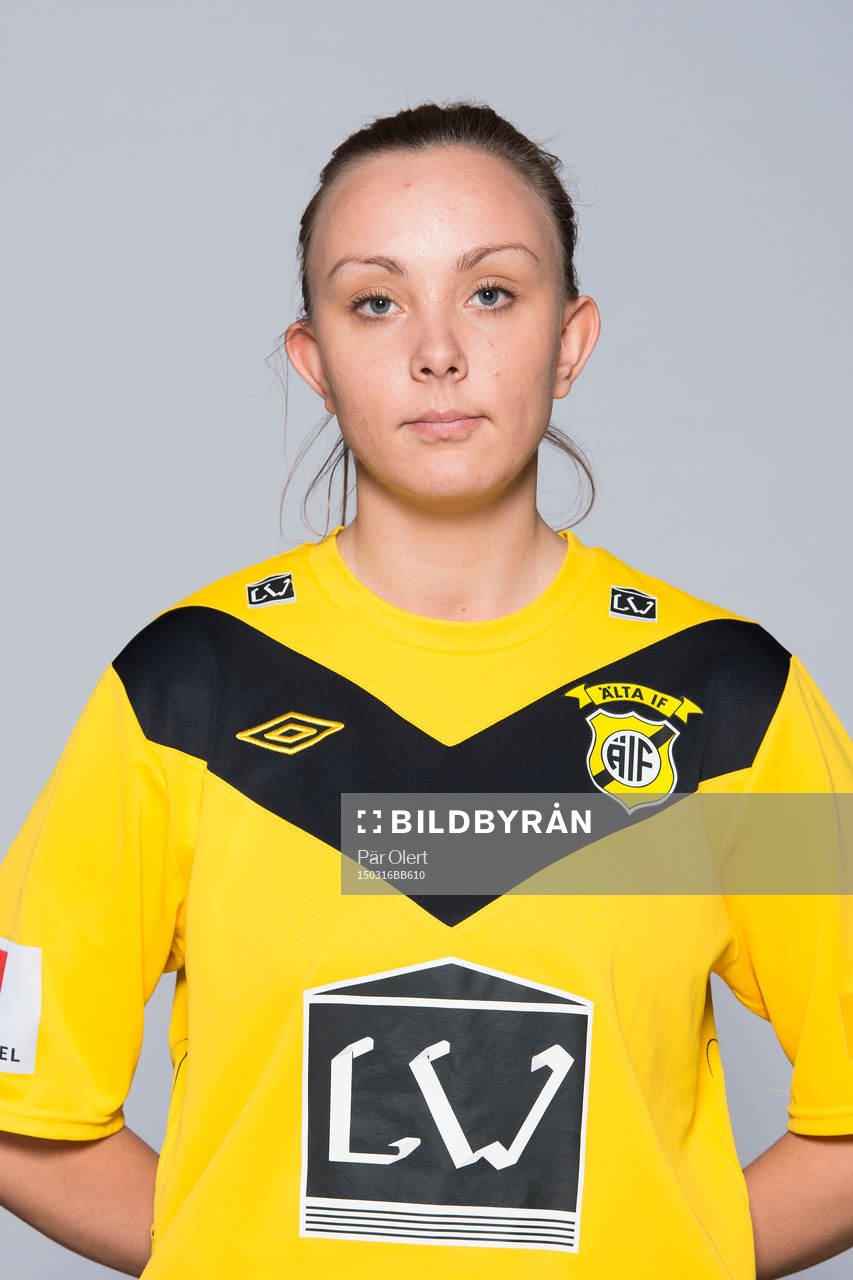 Josefine Andersson, Älta, poserar för ett porträtt den 16 mars 2015 i Stockholm.