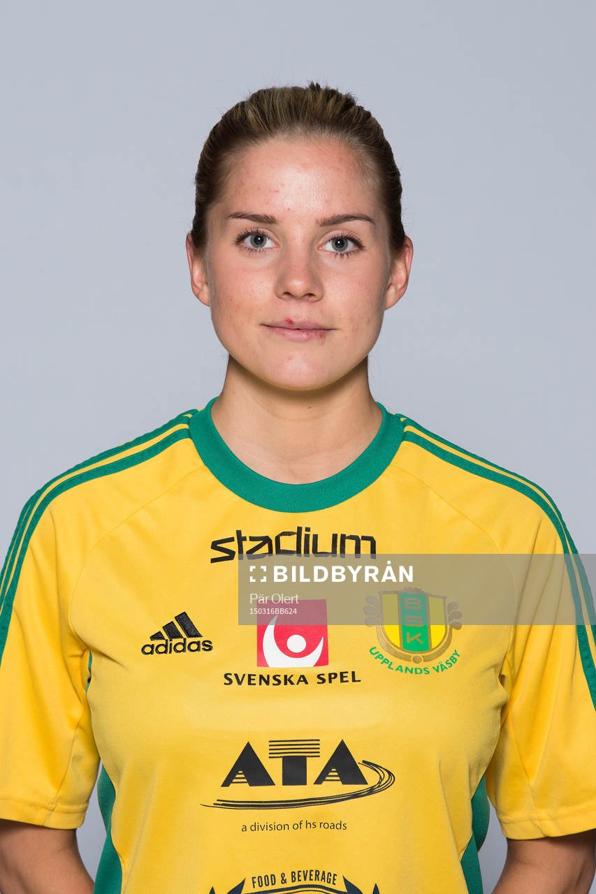 Julia Ekholm, Bollstanäs
