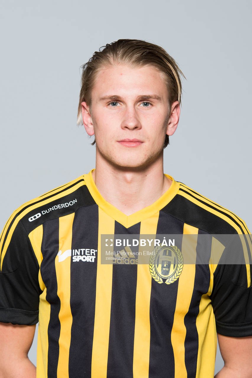 Simon Strand, Huddinge