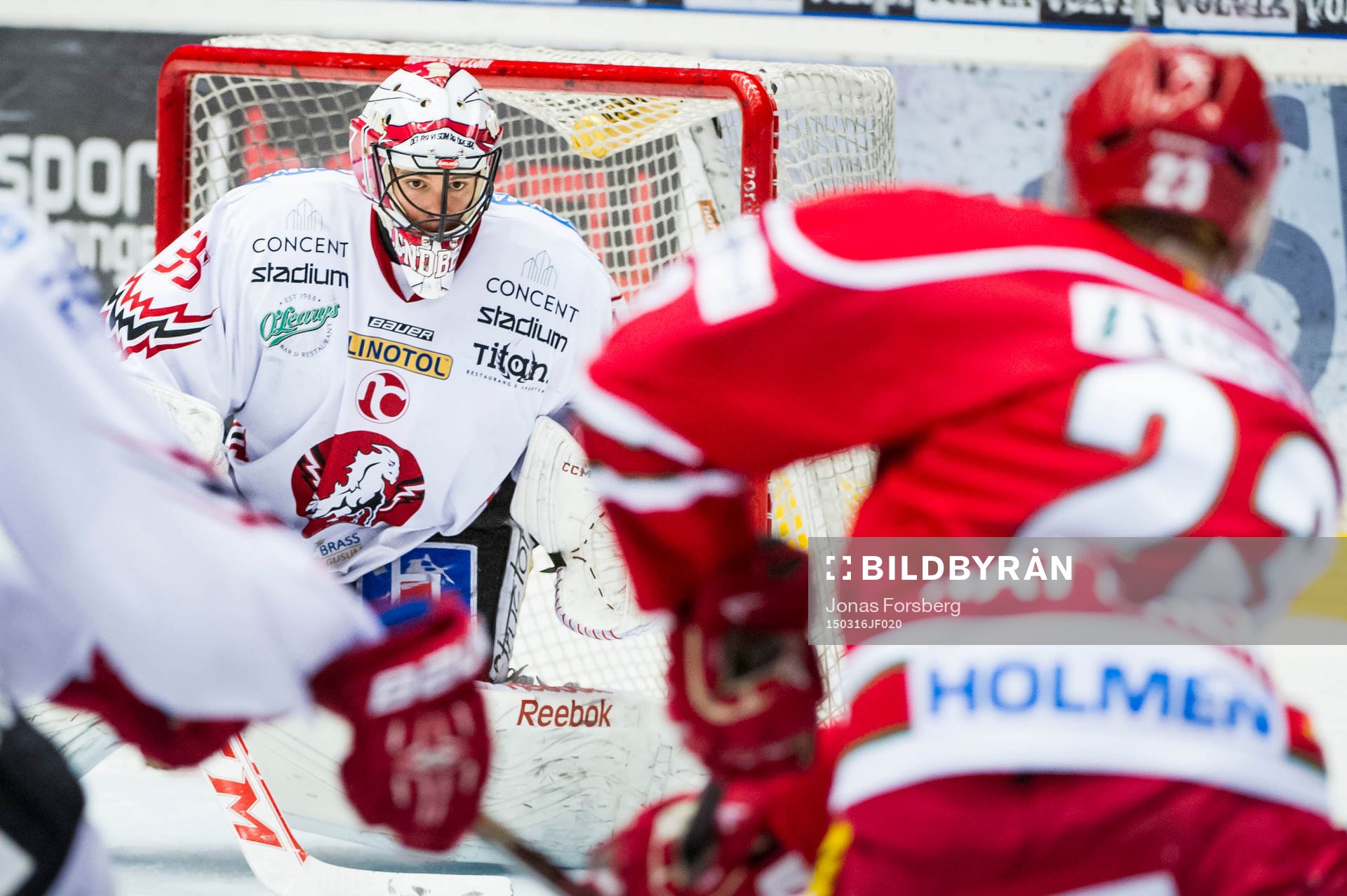 Vita Hästens målvakt Henrik Lundberg