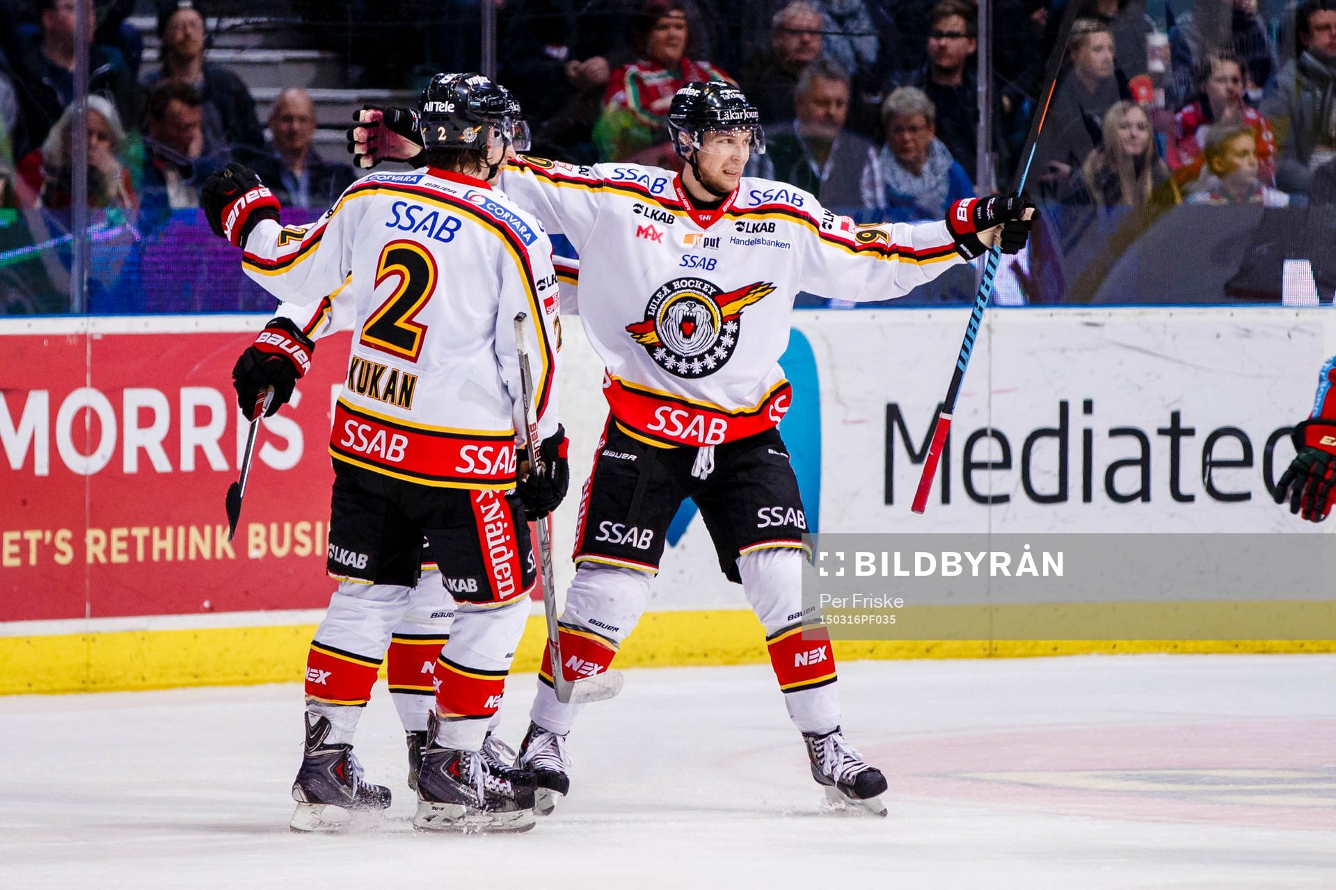 Luleås Dean Kukan och Luleås Johan Harju jublar