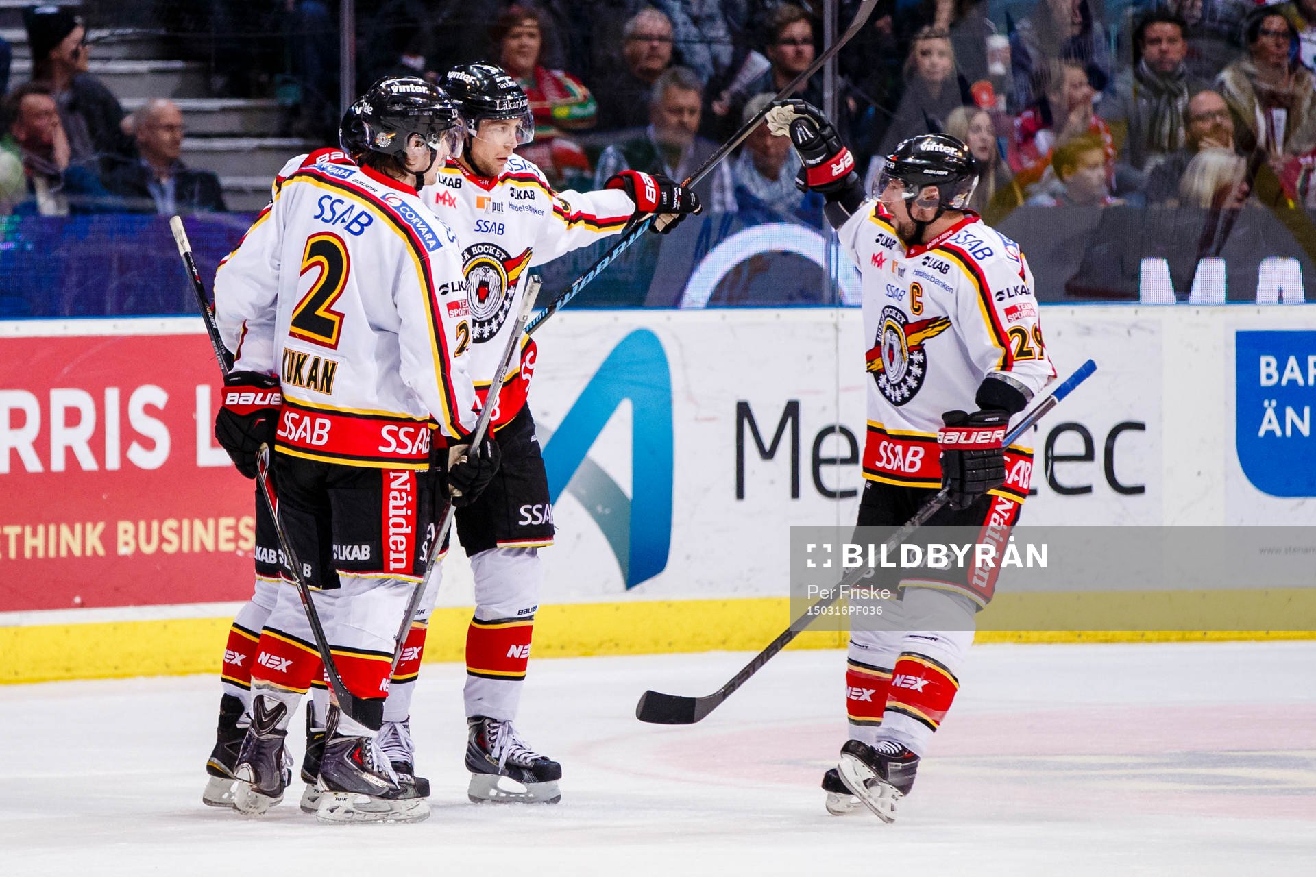 Luleås Dean Kukan, Johan Harju och Chris Abbott jublar