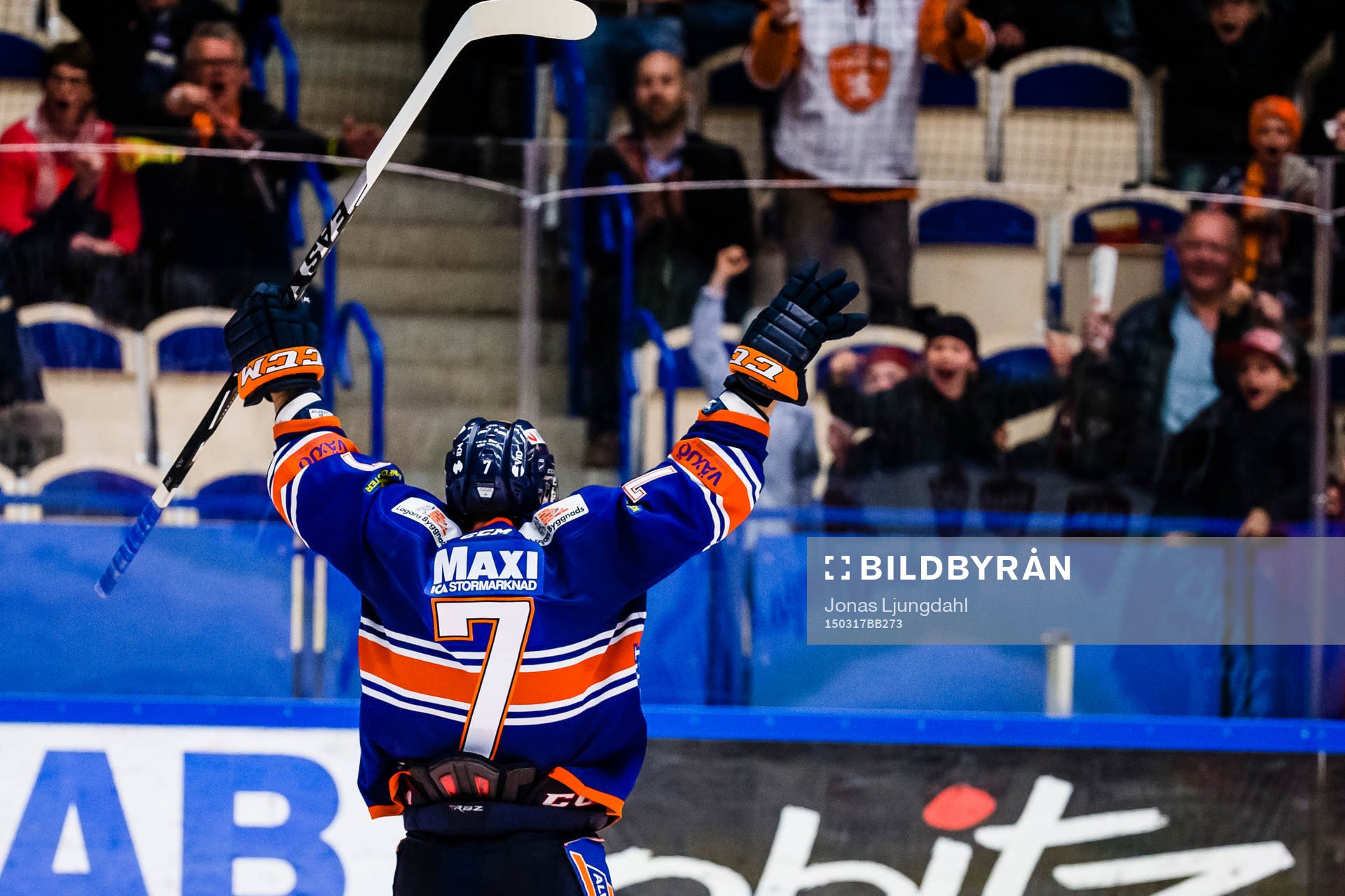 Växjös Jeff Tambellini firar