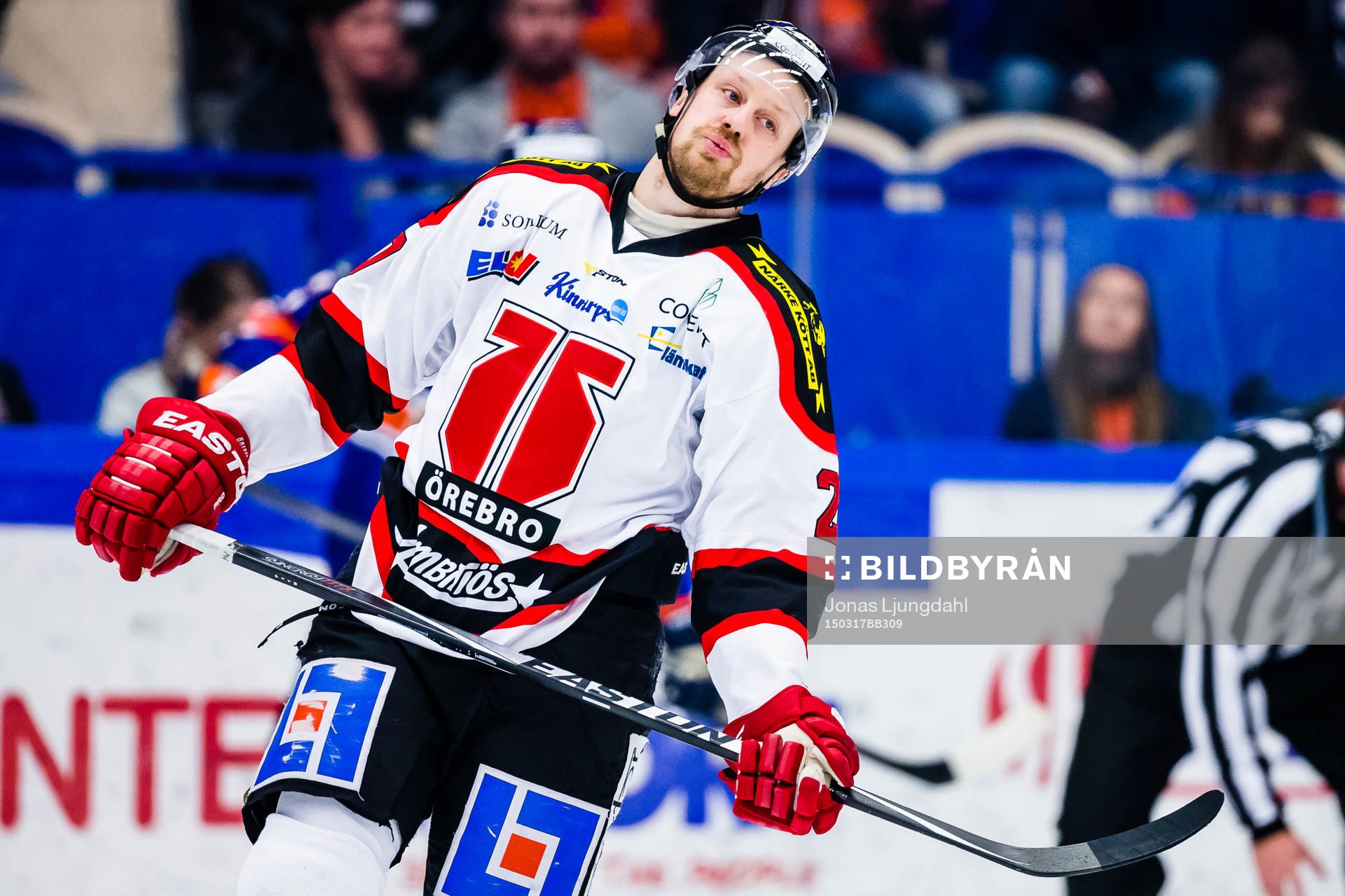 Örebros Marcus Weinstock gör en grimas