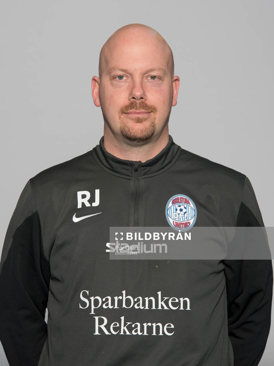 Richard Jonasson, assisterande tränare, poserar för ett porträtt den 17 mars 2015 i Eskilstuna.
