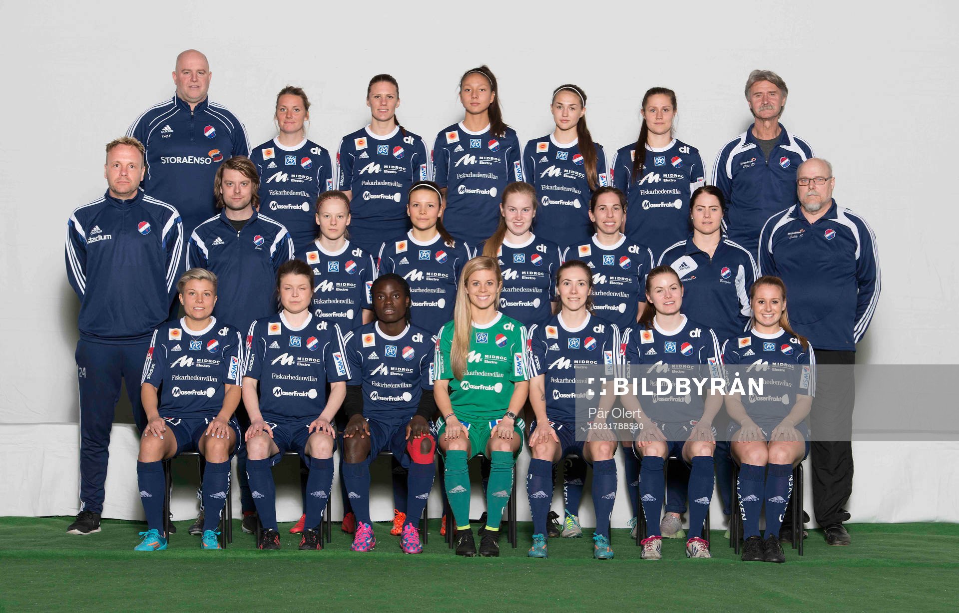 Lagbild för Kvarnsveden i Elitettan Dam den 17 mars 2015 i Borlänge. Övre raden från vänster: Leif Fjägerås, Elin Danielsson, Marie Salander, Lee Winroth, Lova Lundin, Denise Sundberg, Olle Davidsson . Mellersta raden från vänster: Jonas Björkgren, Jens Lindström, Lovisa Lennartsson, Lisa Lind, Ida Fjägerås, Sarah Elnicky, Angelica Bengtsson, Calle Scherling. Nedre raden från vänster: Joanna Snell, Michaela Hermansson, Tabitha Chawinga, Adelaide Gay, Agnes Dahlström, Sofie Nordkvist, Meghan Toohey.
Saknas gör Beatrice Gärds