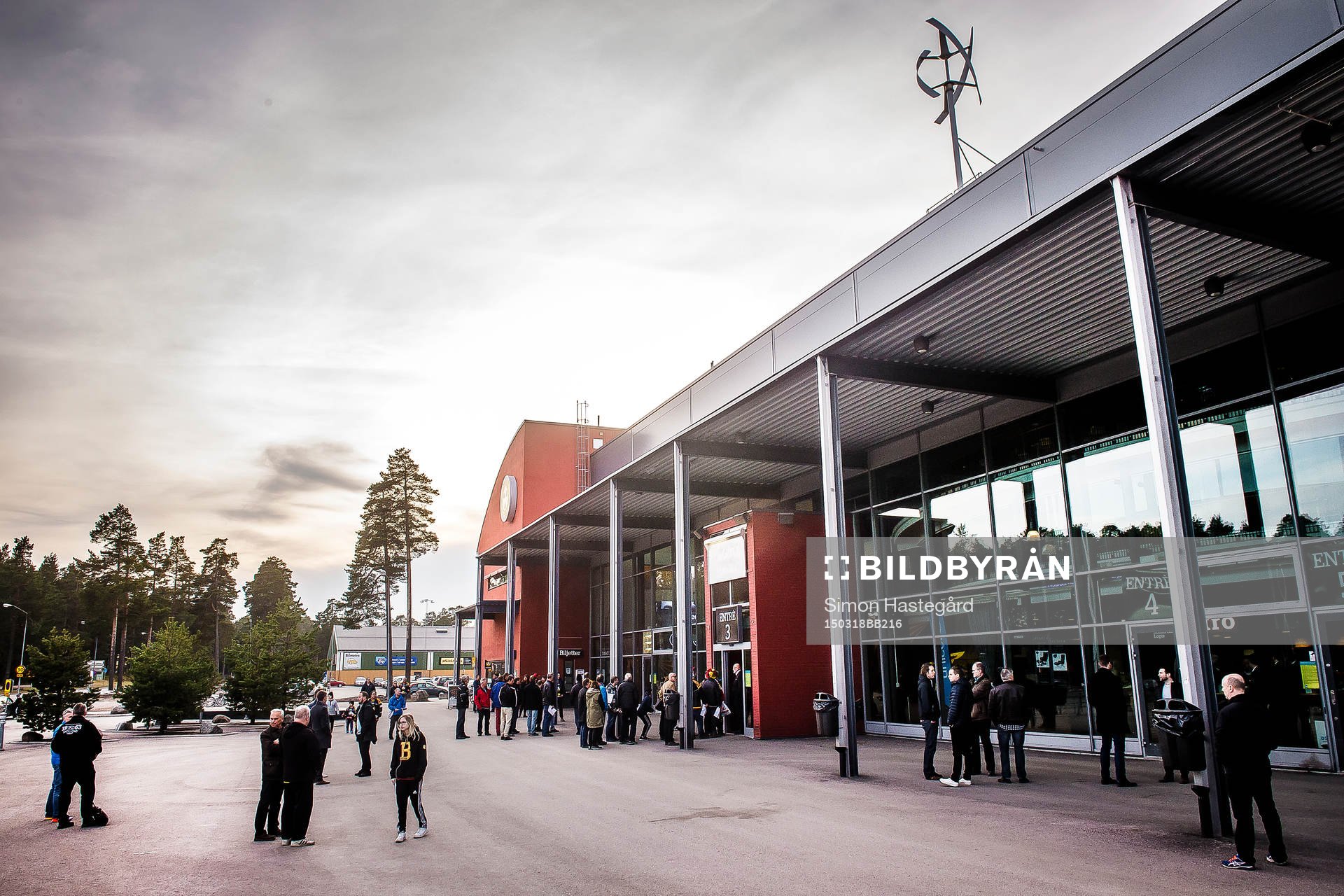 Exteriör på Gavlerinken Arena före kvartsfinal fyra i