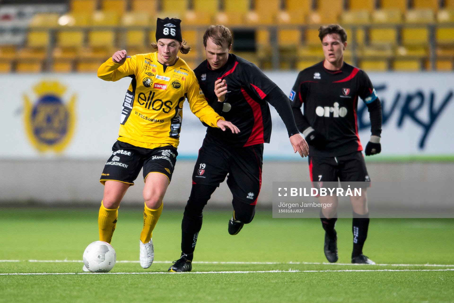Kamp mellan Elfsborgs Simon Olsson och Trollhättans Rasmus