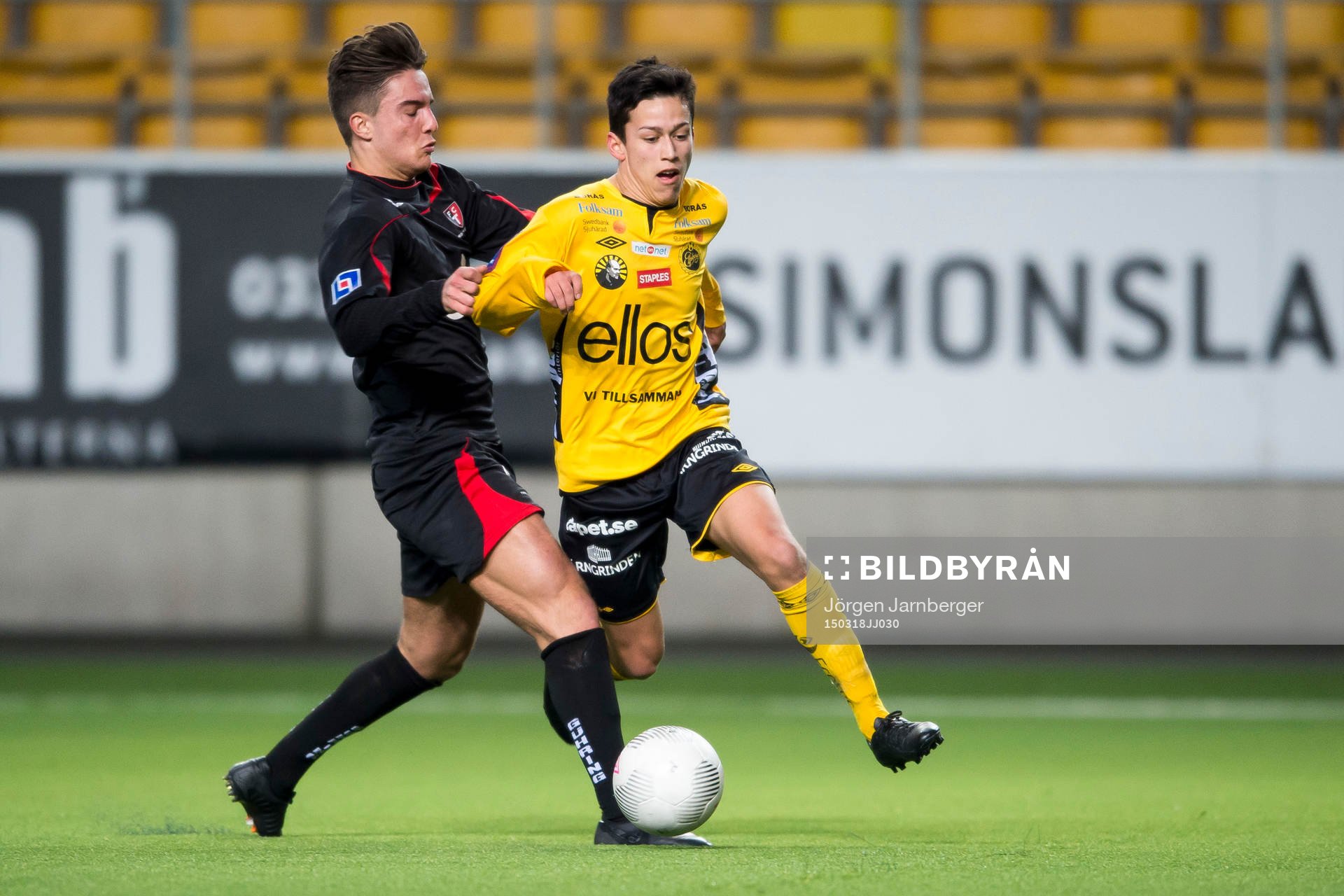 Elfsborgs Sebastian Loyola Nydén och Trollhättans Engjell