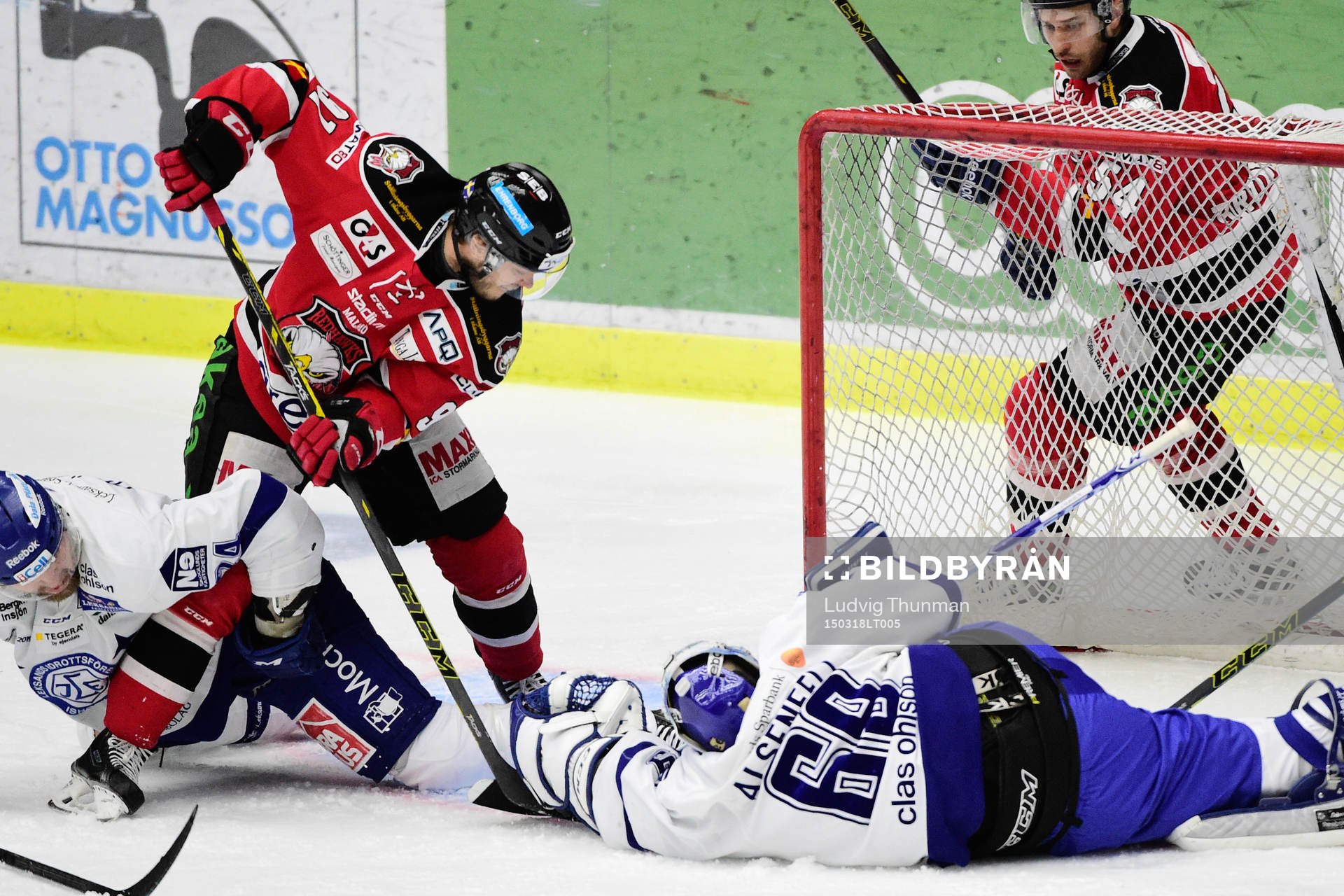 Malmö Redhawks Nicklas Jadeland och Leksands målvakt