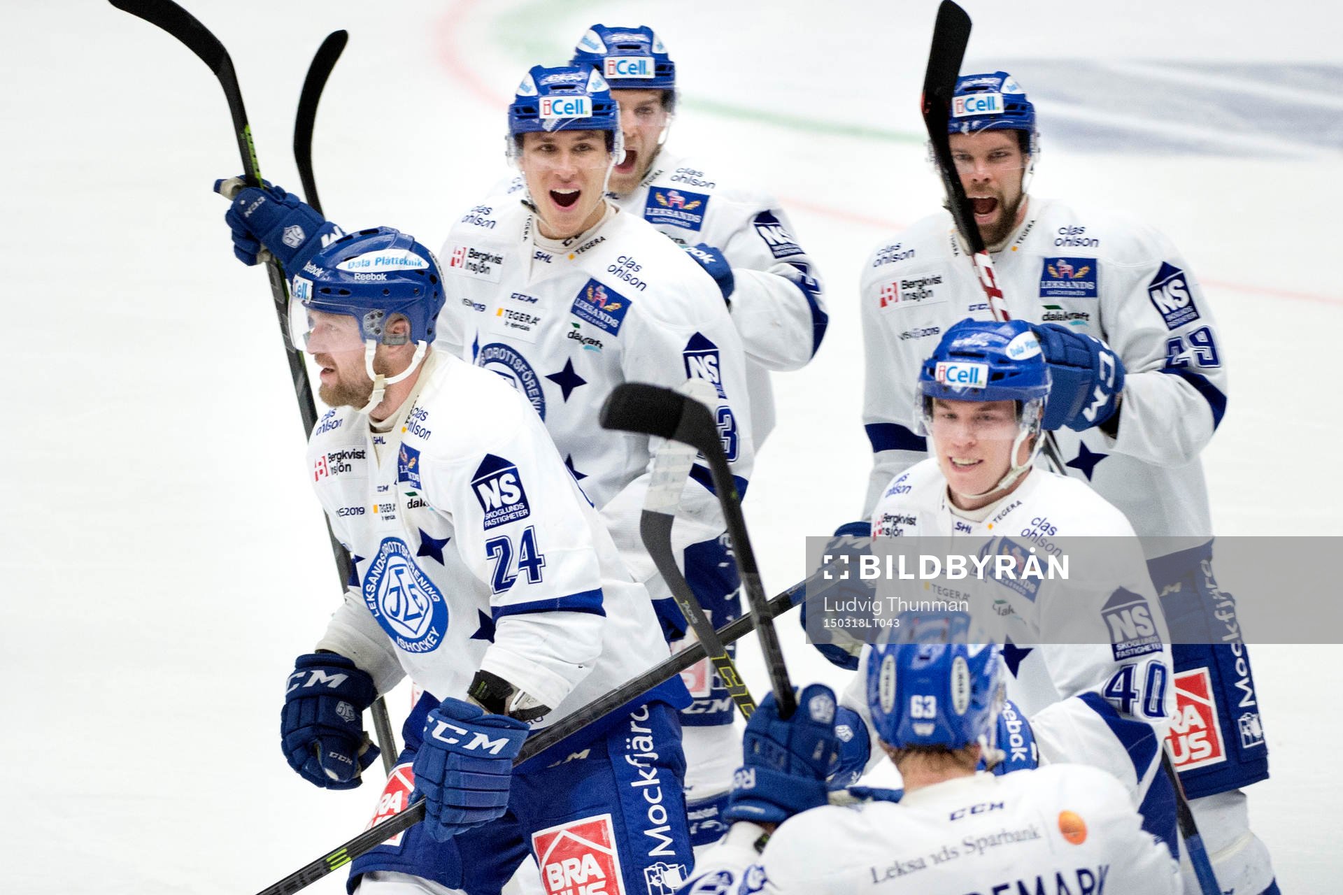 Leksands spelare firar segern