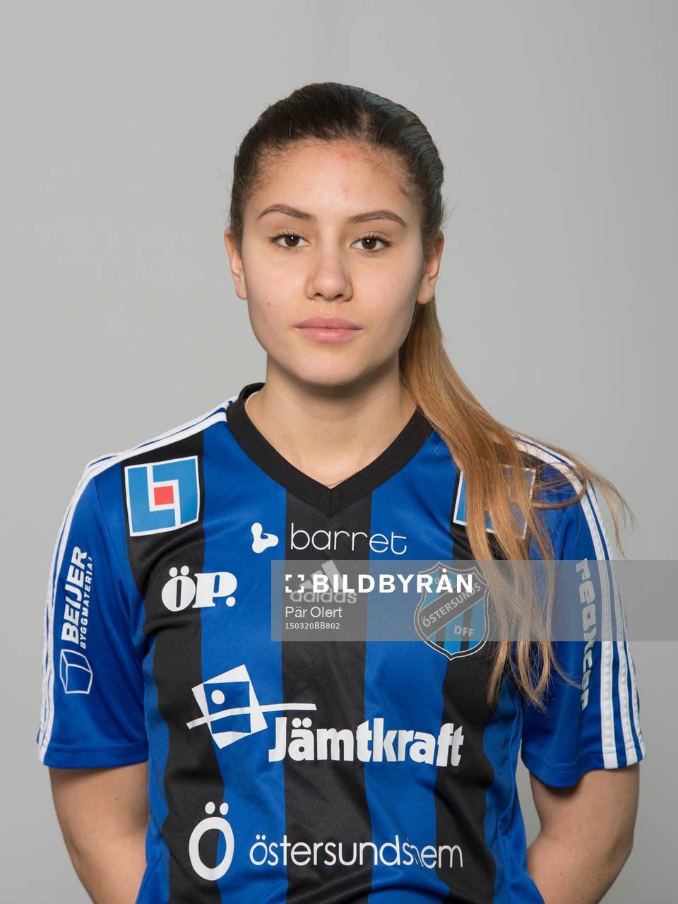 Julia Elvbo poserar för ett porträtt den 20 mars 2015 i Östersund