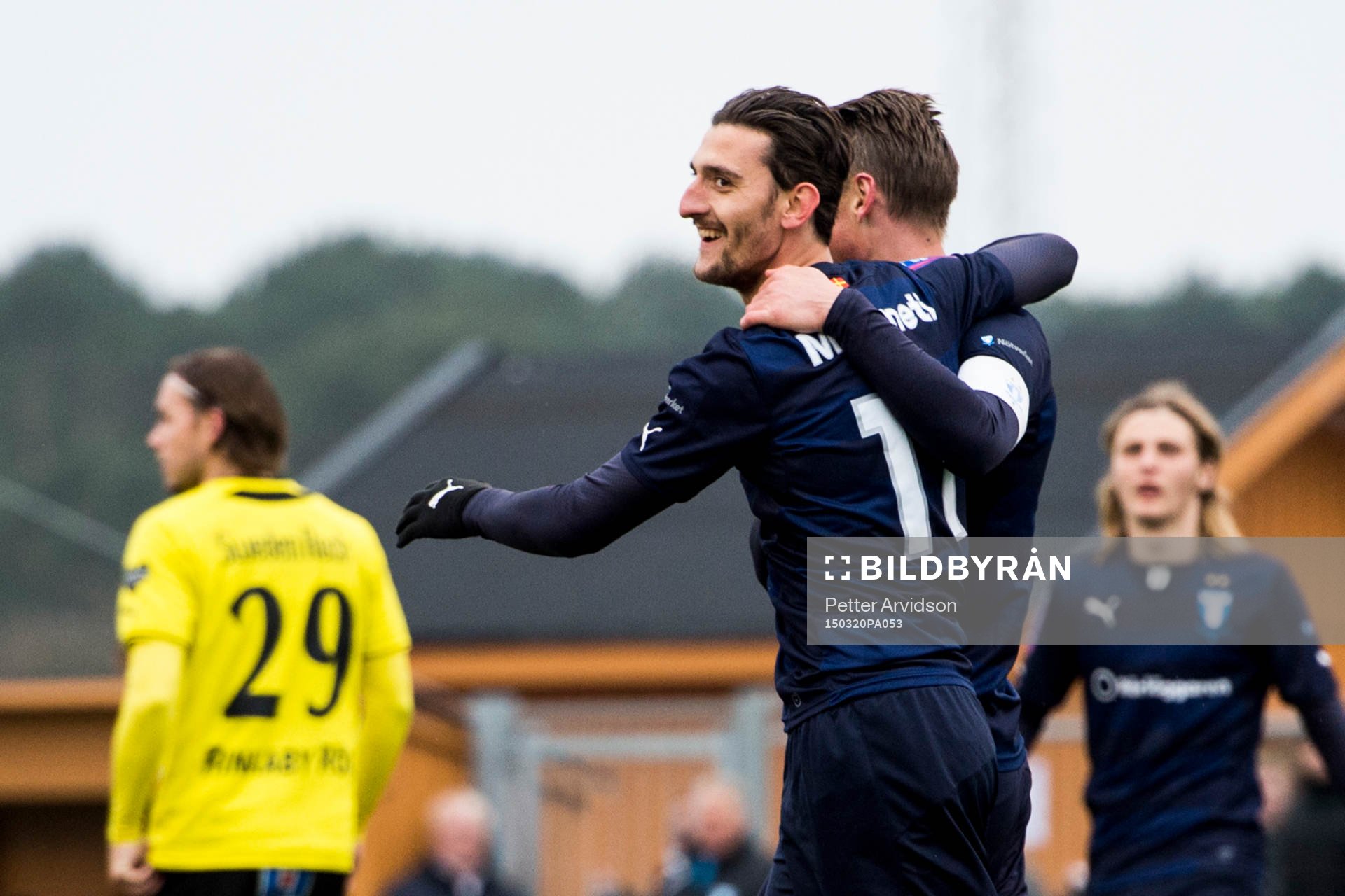 Malmö FFs Agon Mehmeti jublar
