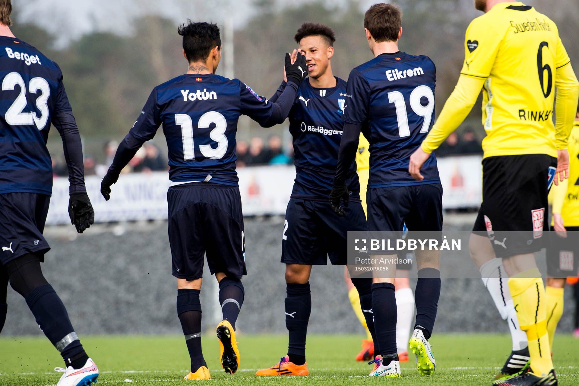 Malmö FFs Victor Yoshimar Yotun Flores, Tobias Sana och