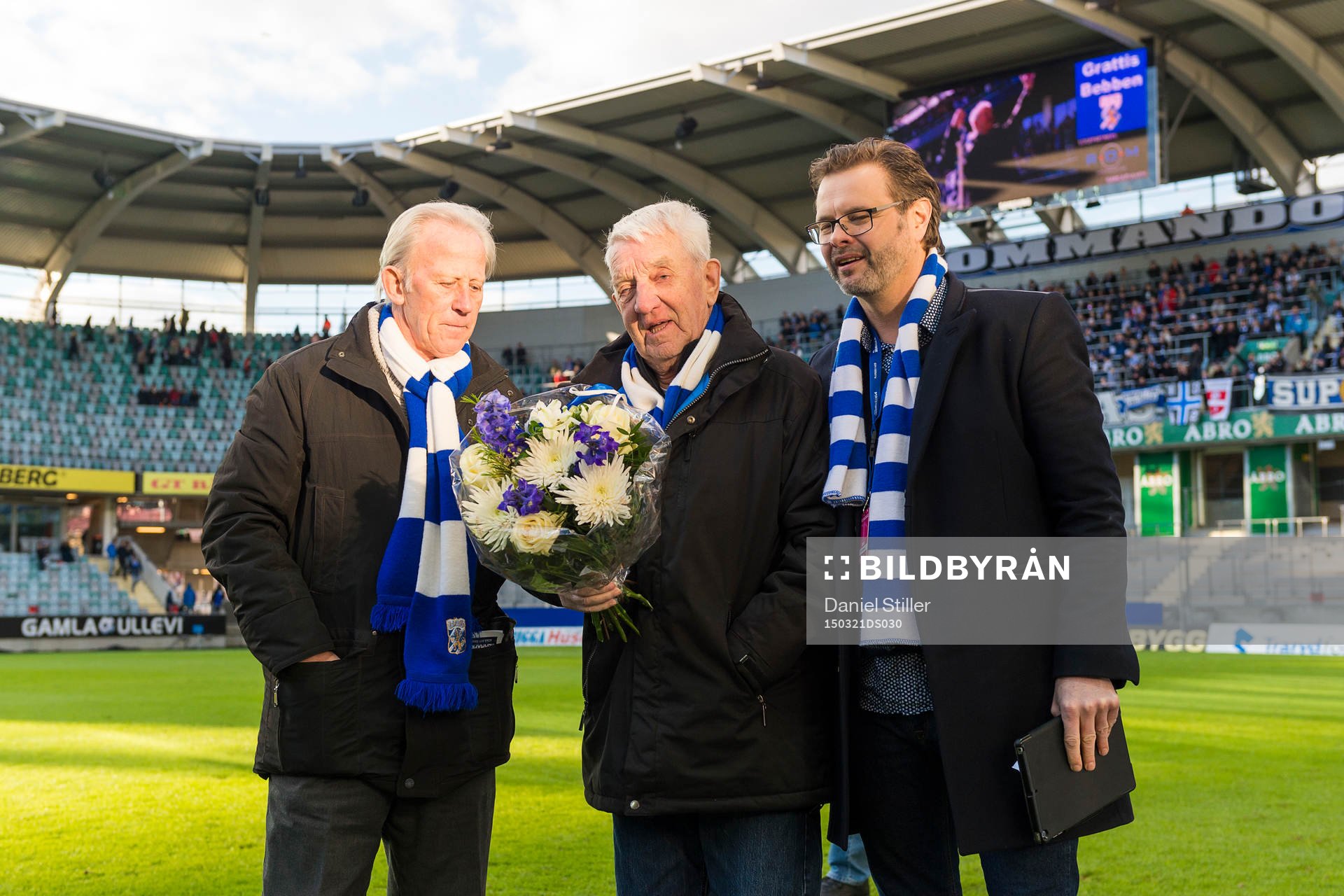 IFK Göteborgs legendar Bertil Bebben Johansson hyllas inför sin 80-årsdag under semifinalen i Svenska Cupen mellan IFK Göteborg och Häcken den 21 mars 2015 i Göteborg.