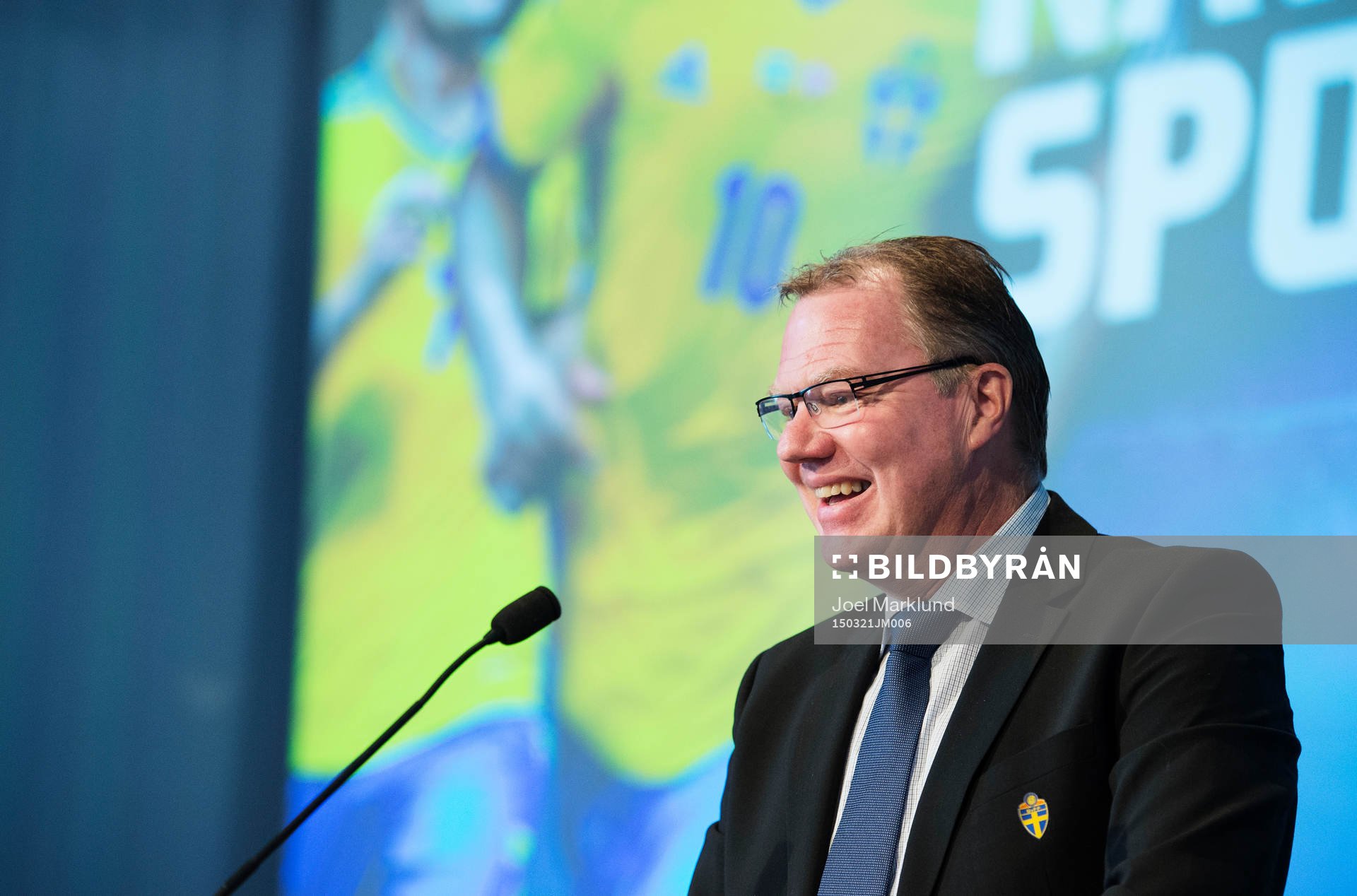Karl-Erik Nilsson, ordförande, talar