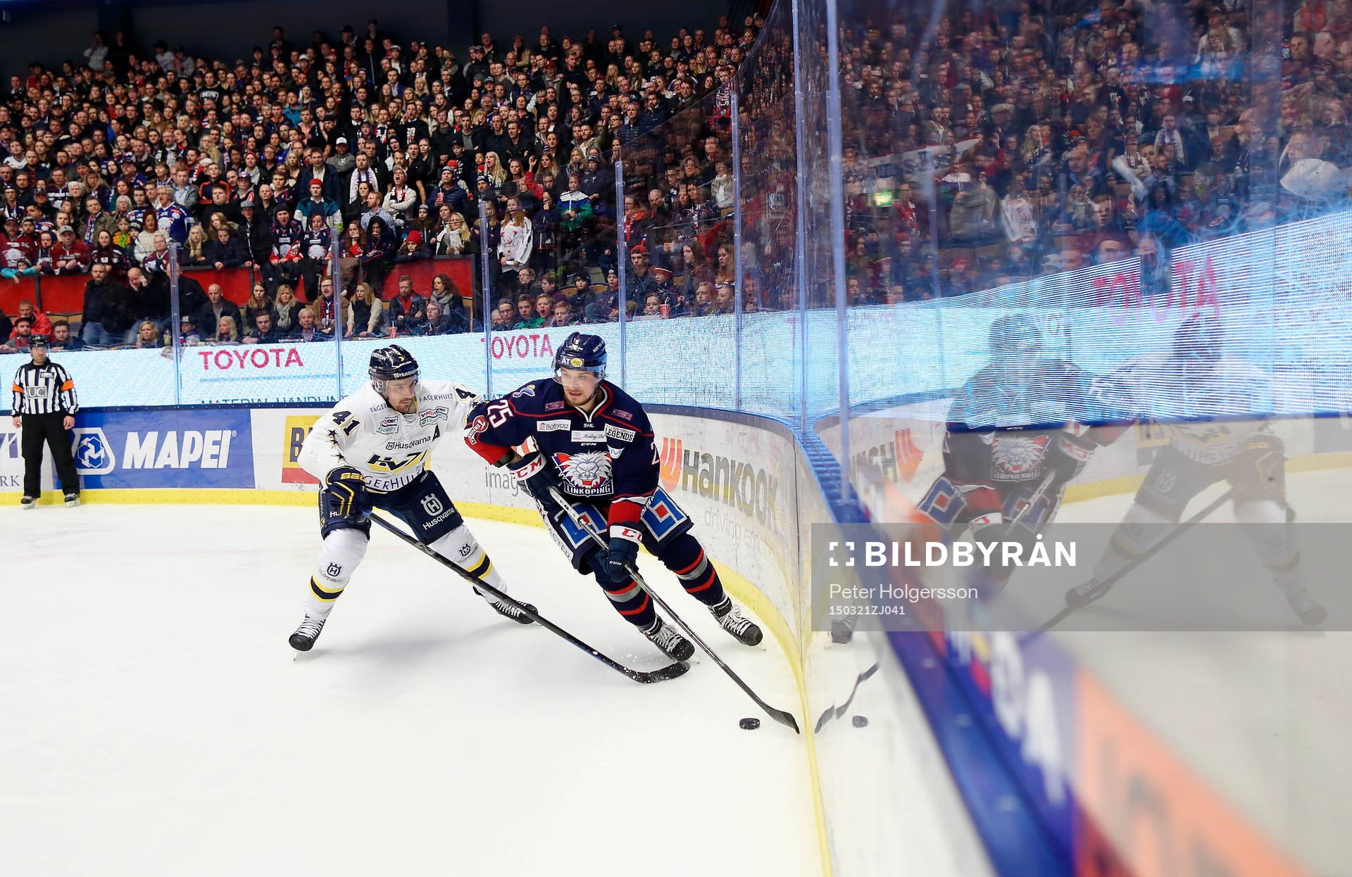 s Chris Campoli, Linköpings Johannes Salmonsson