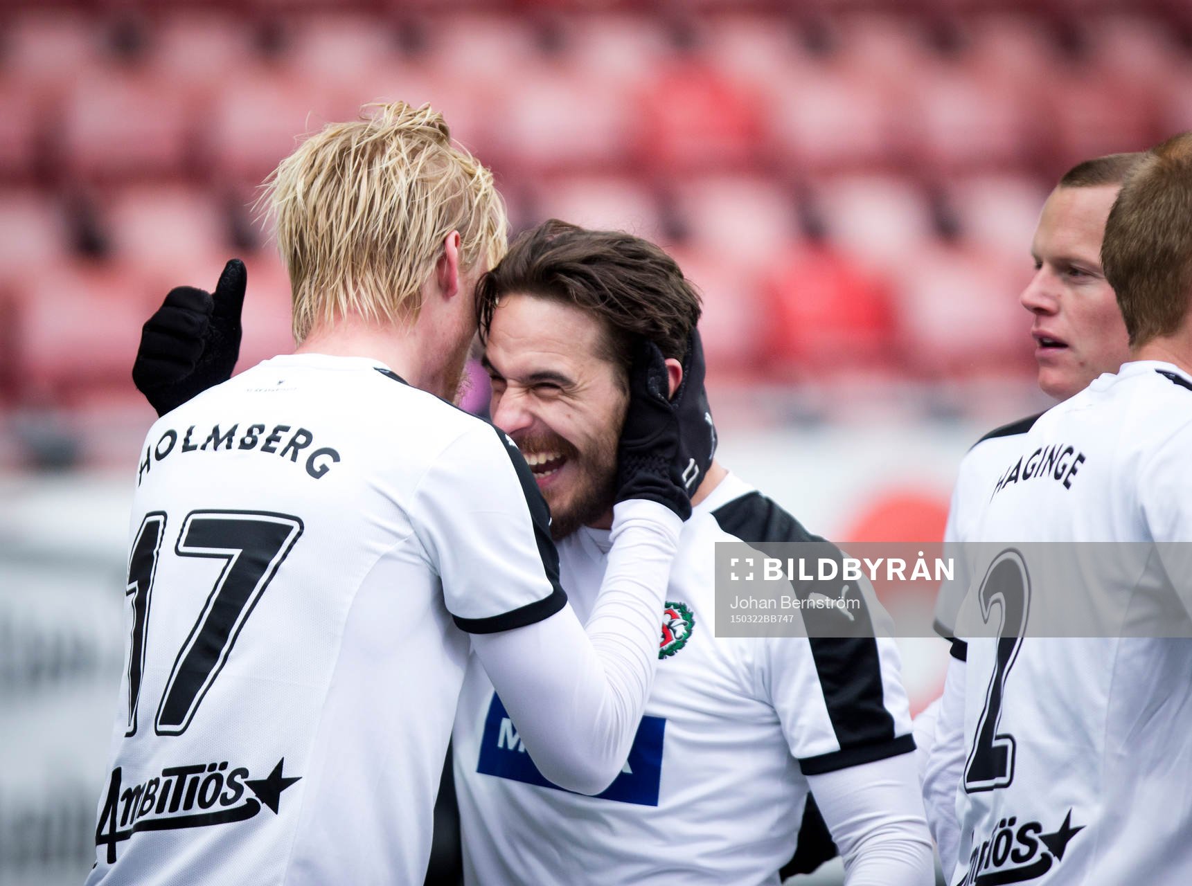 Örebros Karl Holmberg gör 2-0 och jublar med Nordin