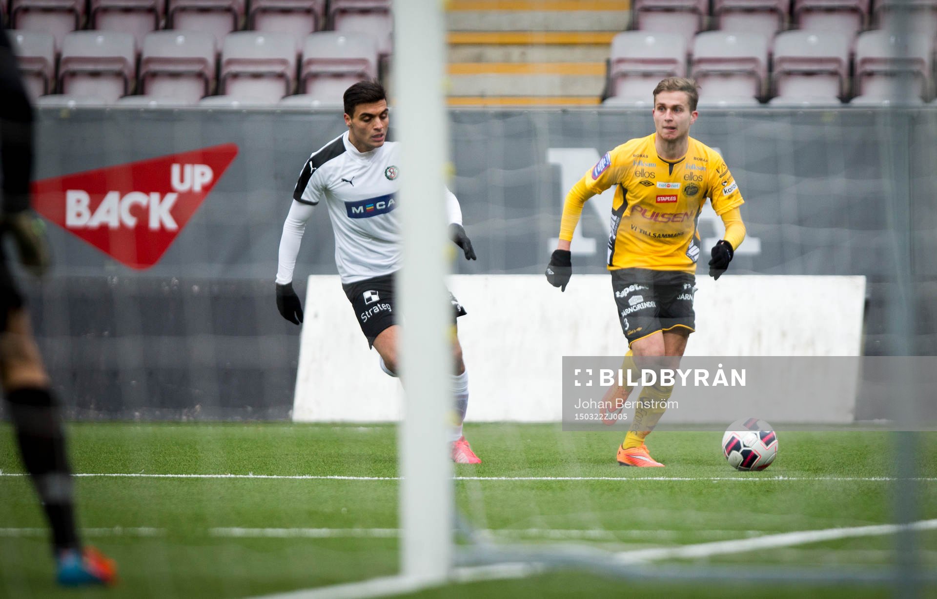 Elfsborgs Adam Lundqvist under fotbollsmatchen i Svenska cupen mellan Örebro och Elfsborg den 22 mars 2015 i Örebro.