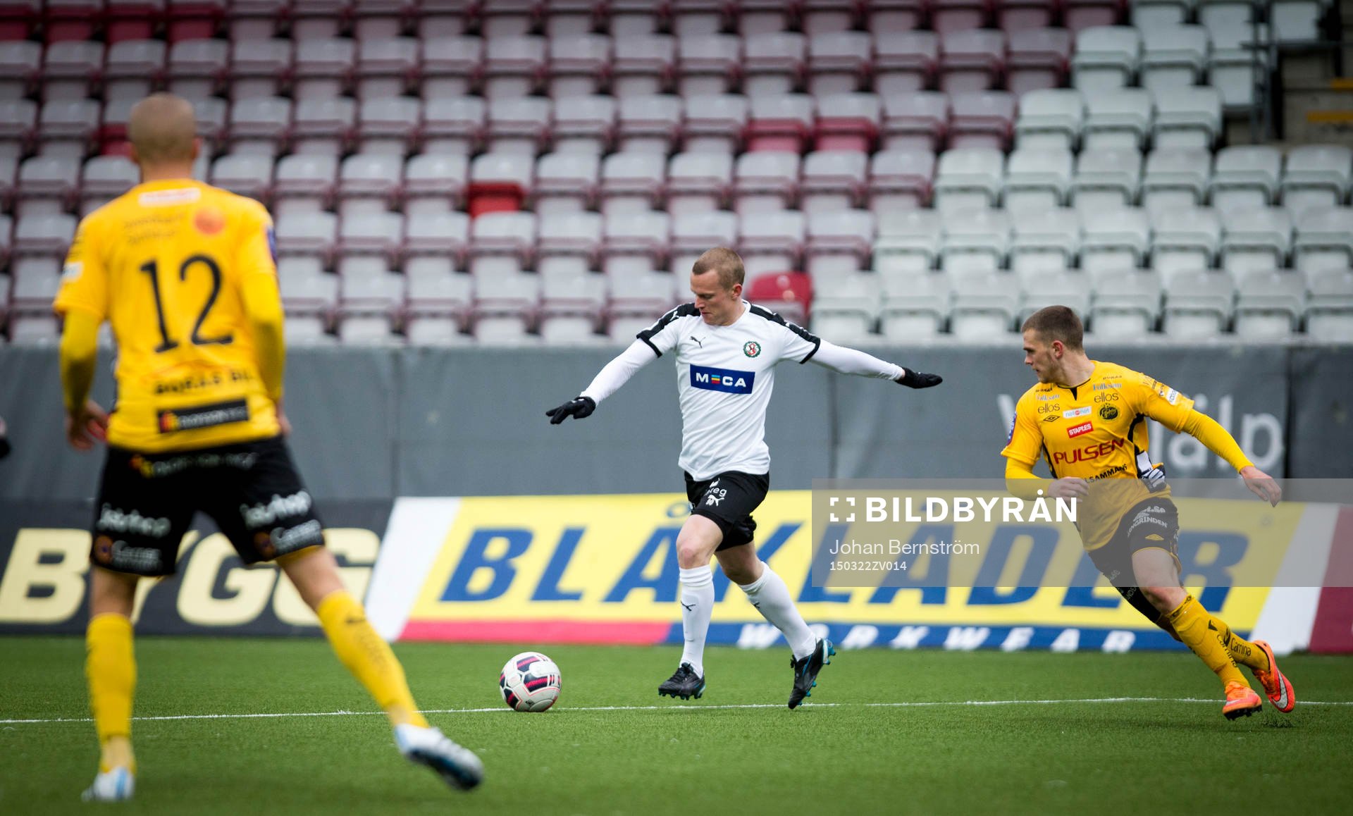 Örebros Daniel Gustavsson under fotbollsmatchen i Svenska cupen mellan Örebro och Elfsborg den 22 mars 2015 i Örebro.