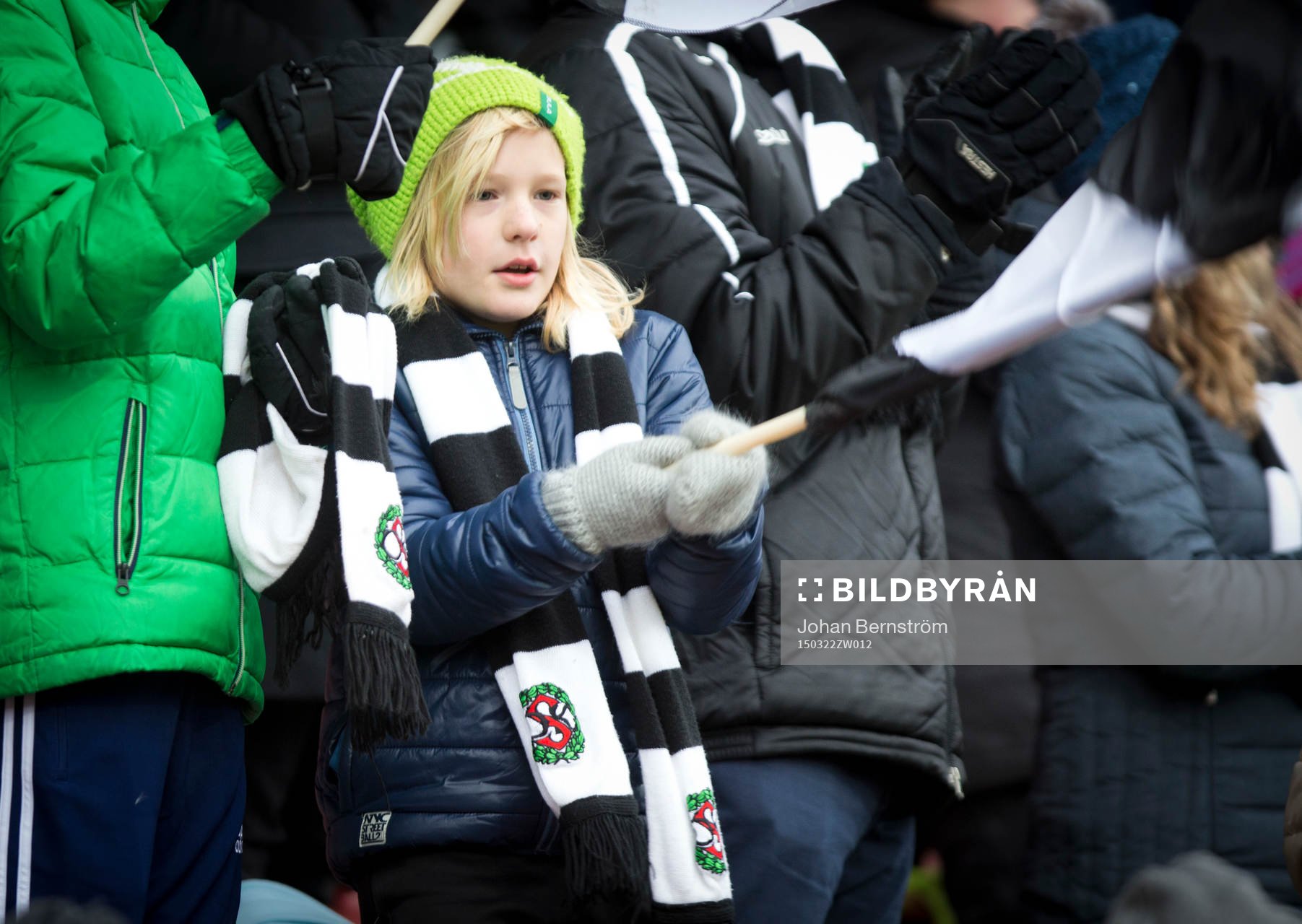 Jubel hos ung Örebrosupporter under fotbollsmatchen i Svenska cupen mellan Örebro och Elfsborg den 22 mars 2015 i Örebro.