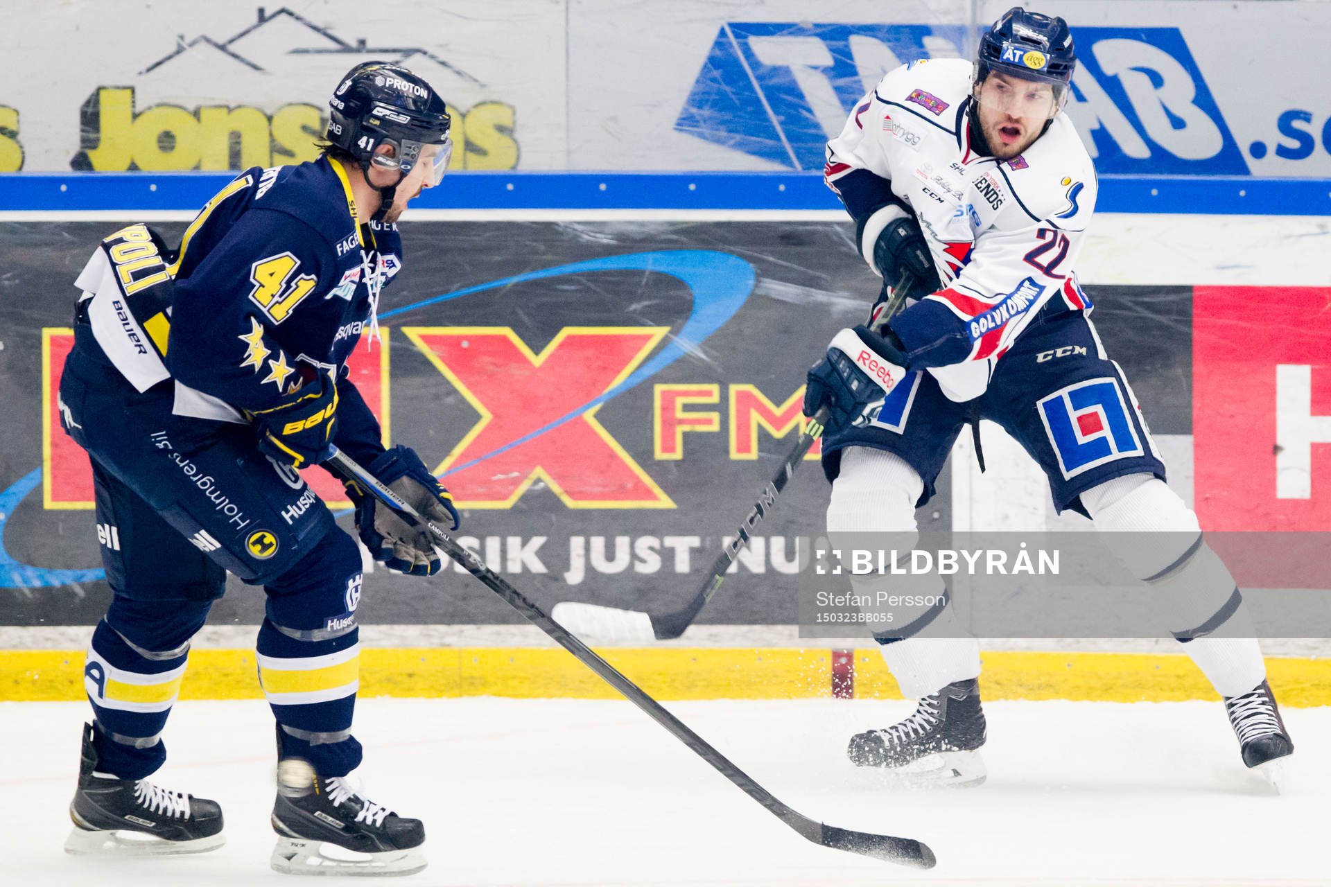 s Chris Campoli mot Linköpings Mattias Sjögren