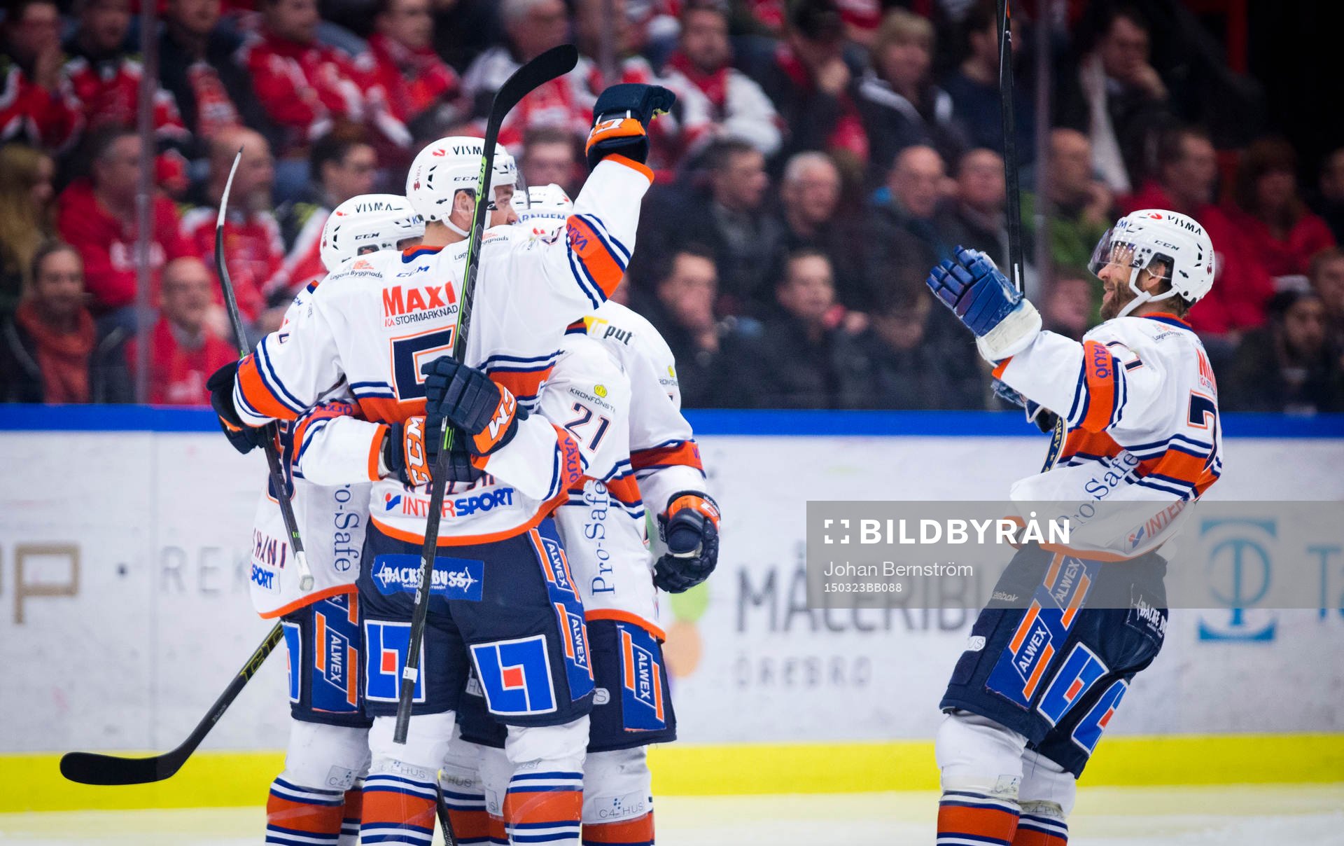 Växjös Noah Welch gör 1-2 och jublar Växjös Rhett