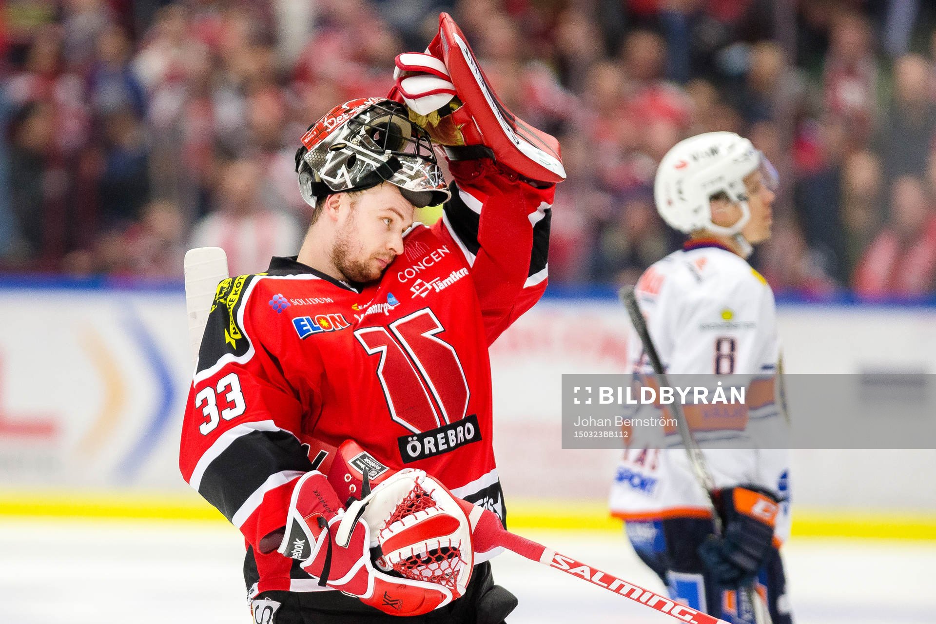 Örebros målvakt Julius Hudacek deppar