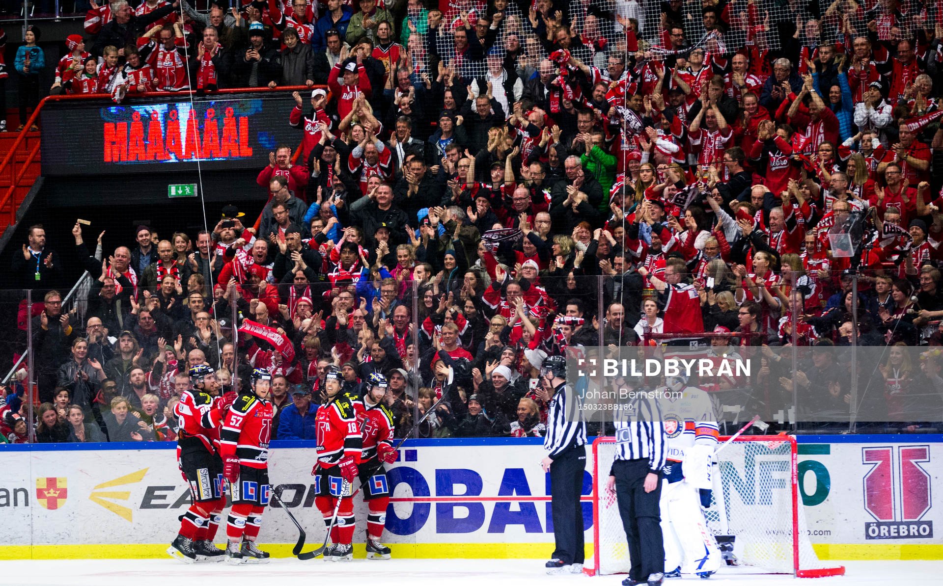 Örebros Henrik Löwdahl gör 4-3 och jublar