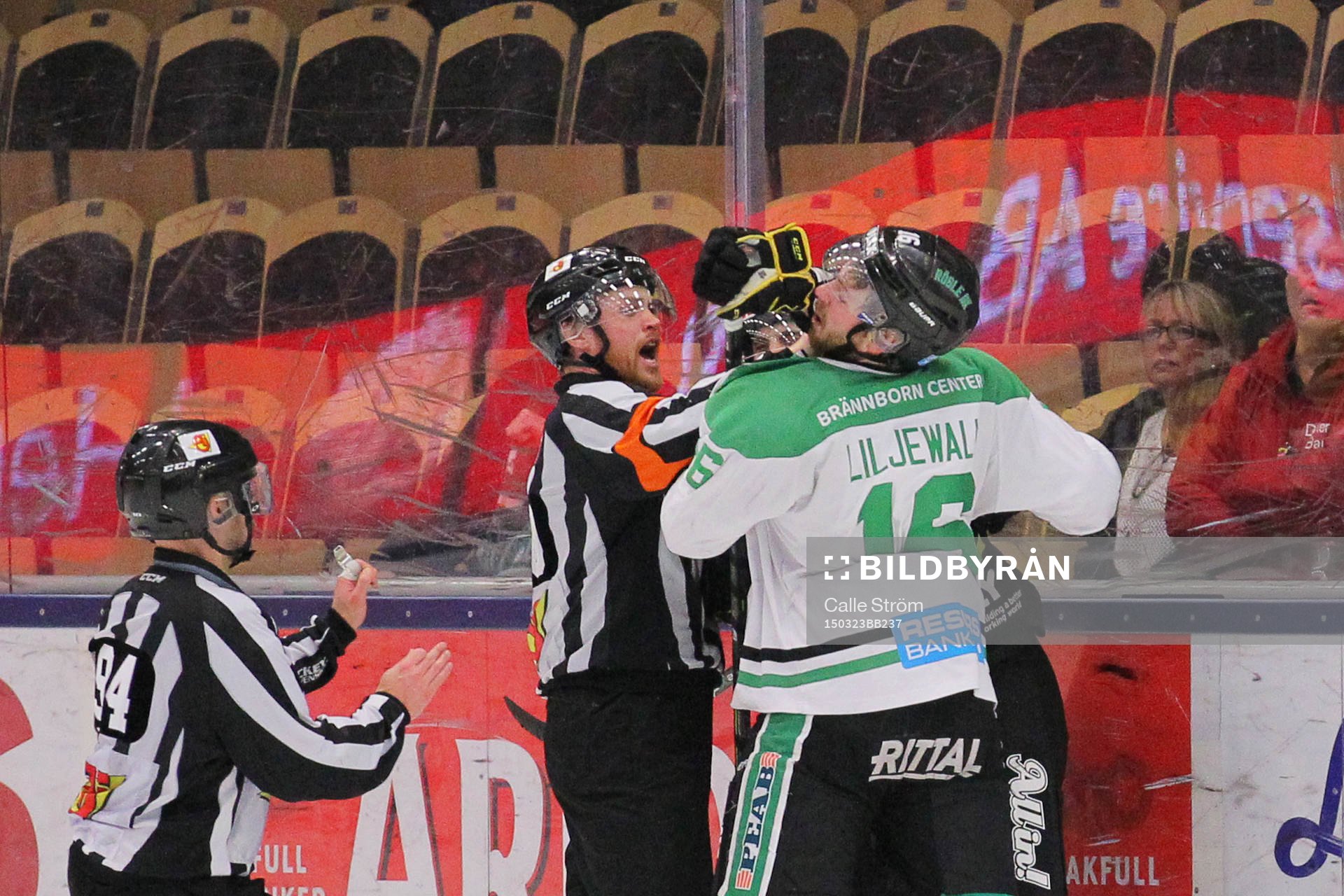 Västerås Jeremy Williams och Rögles Christopher