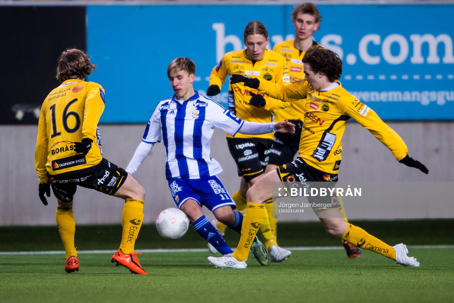 IFK Göteborgs Oskar Jansson hårt uppvaktad av Elfsborgs