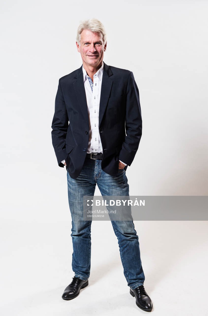 Peter Fröjdfeldt, domarcoach Svenska Fotbollförbundet, poserar för ett porträtt under en upptaktsträff för Allsvenskan i fotboll den 23 mars 2015 i Stockholm.