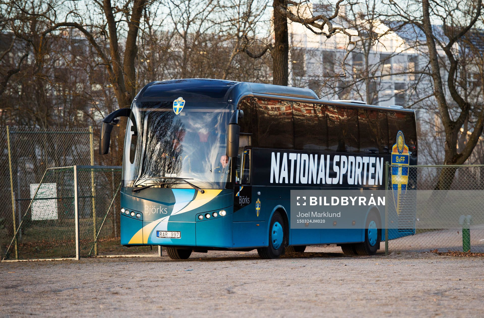 Det svenska fotbollslandslagets buss