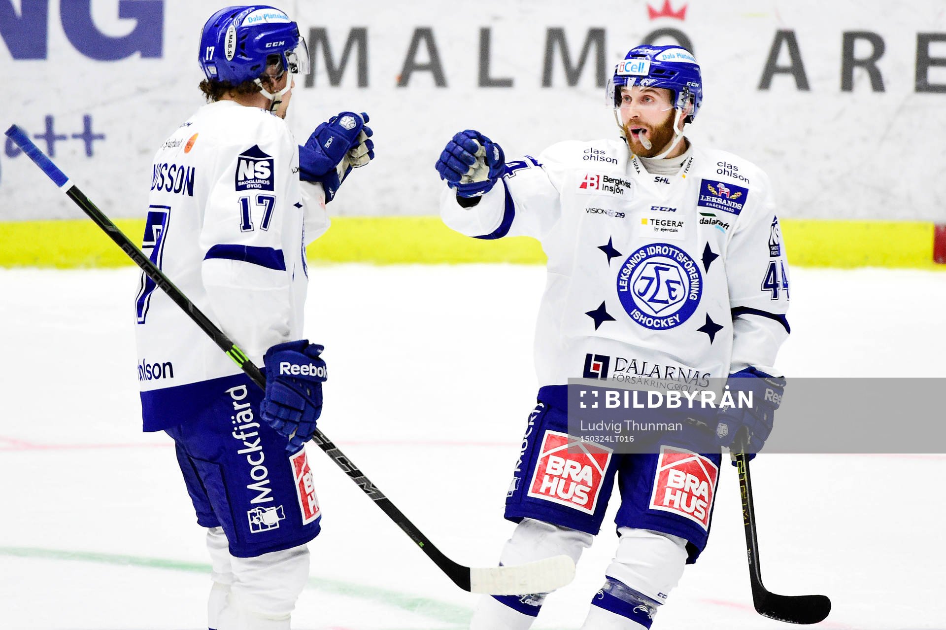 Leksands Simon Erlandsson och Mattias Guter jublar