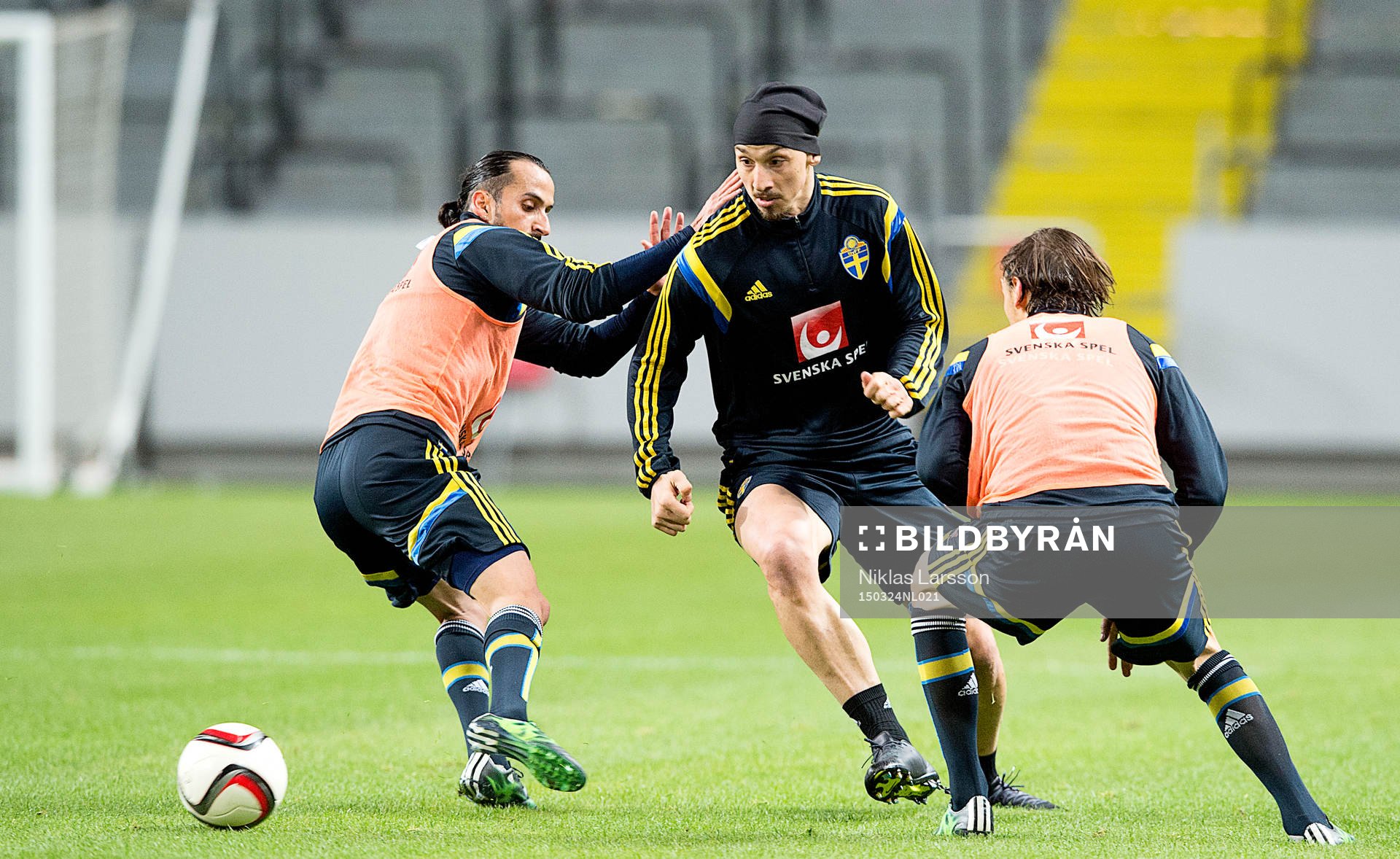 Sveriges Zlatan Ibrahimovic och Erkan Zengin