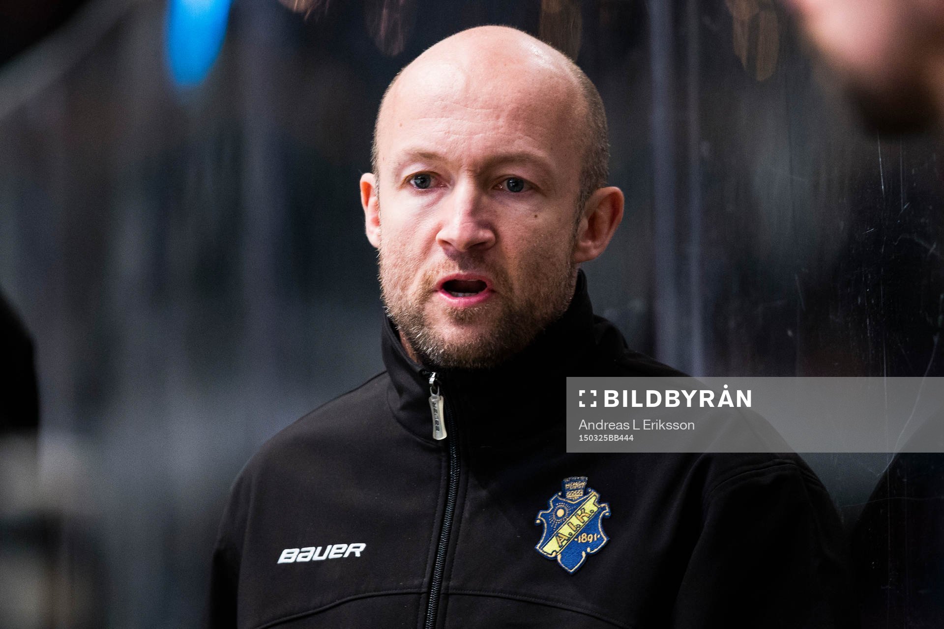 s assisterande tränare Michael Nylander