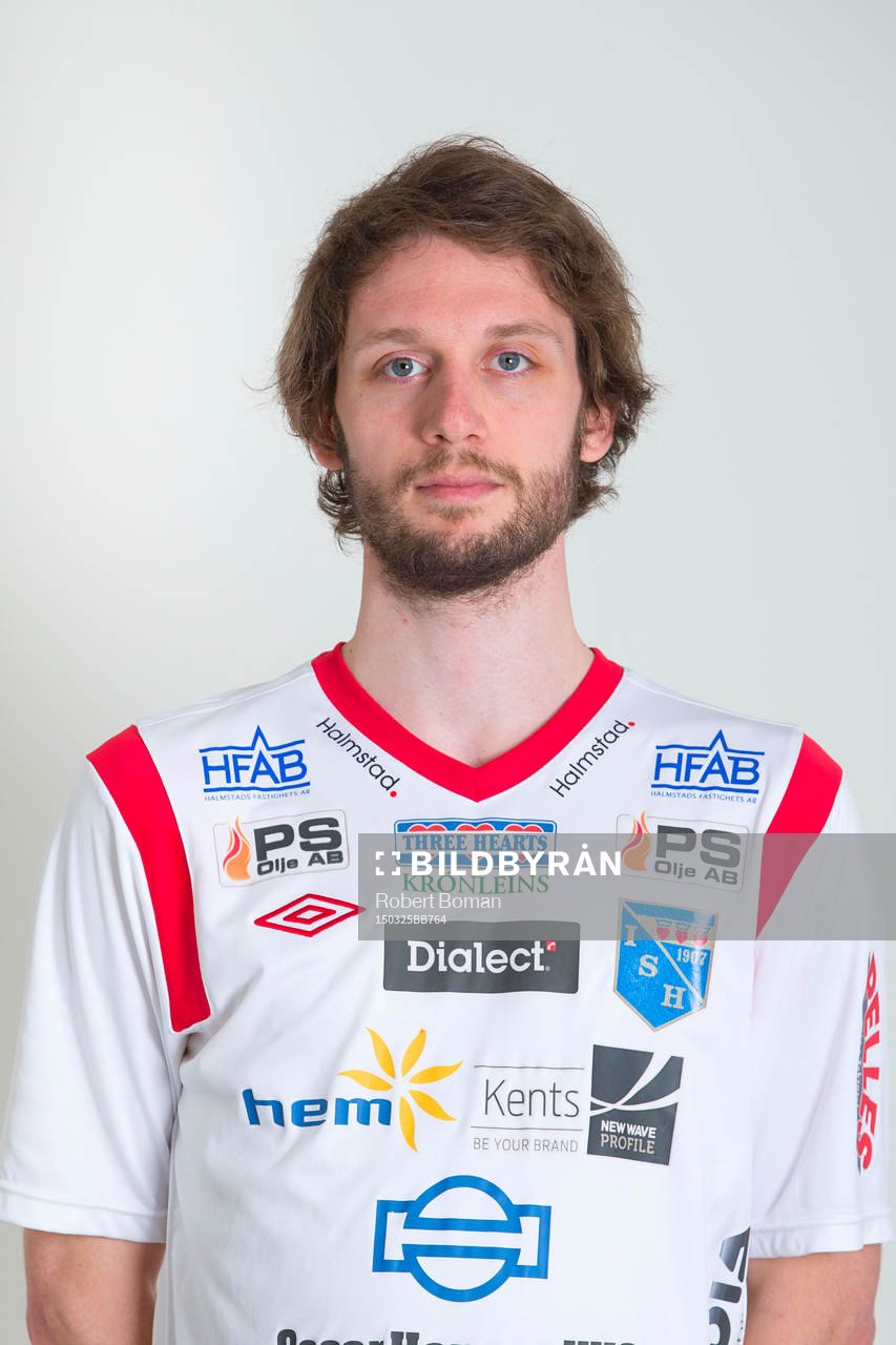 Jonas Lindh poserar för ett porträtt den 25 mars 2015 i Halmstad. 
