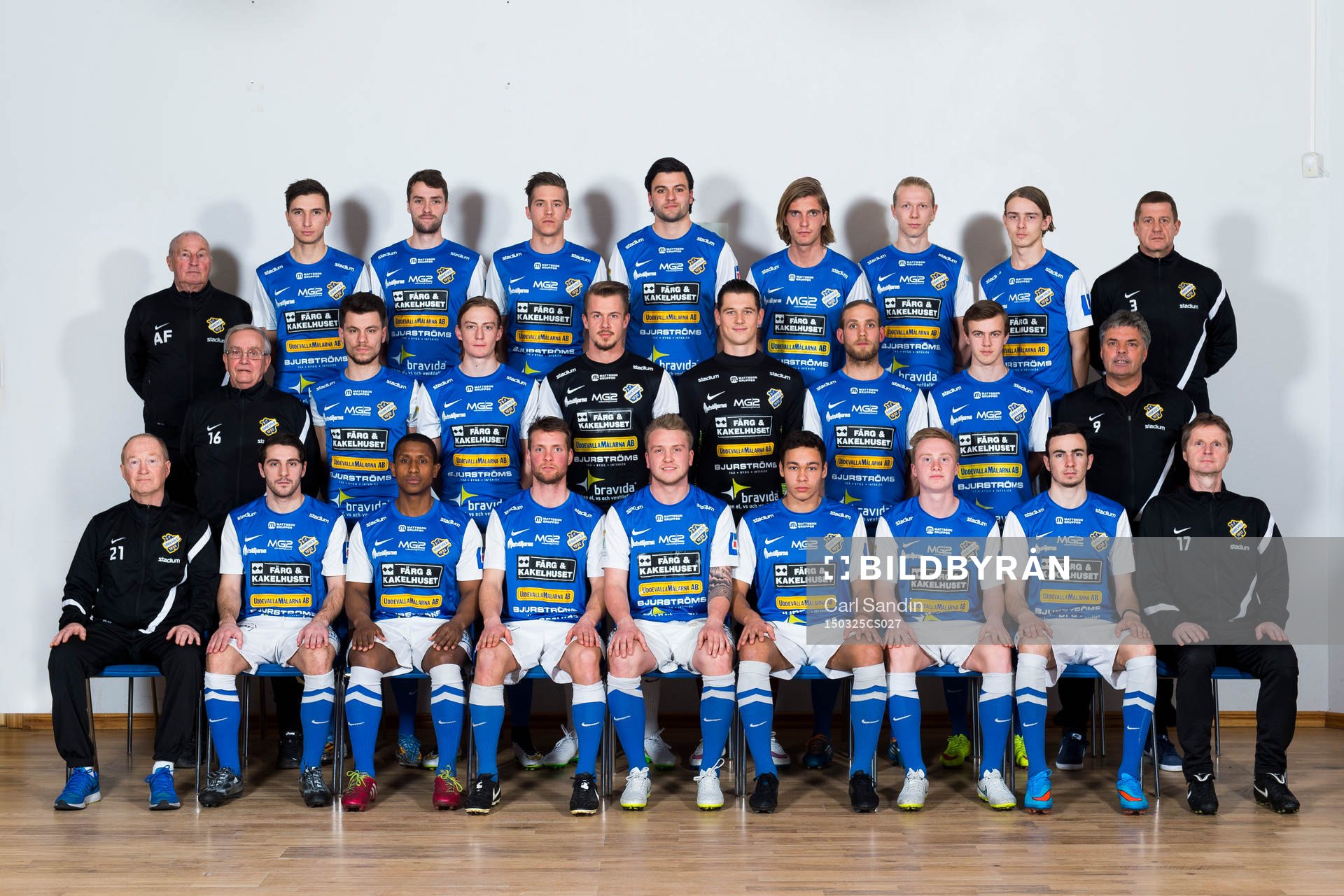 Oddevold poserar för en lagbild den 25 mars 2015 i Uddevalla. Bakre raden fr.v. Lagledare Arne Fylkesjö, Alen Kasumovic, Tobias Mikaelsson, Daniel Janevski, Daniel Stanisic, Alexander Hedlund, Jacob Berg, Andreas Bergman, målvaktstränare Stefan Dahlin. Mellanraden fr.v. Resurstränare Ronny Albinsson, Liridon Selmani, Eric Kallberg, målvakt Erik Dahlin, målvakt Mike Andersson, Joacim Hake, Emil Niklasson, resurstränare Lasse Hamla. Främre raden fr.v. Tränare L-O Mattsson, Viktor Mollapolci, Pablo Andersson, Rickard Johansson, Andreas Johansson, Lucas Hallberg, Adam Engelbrektsson, Mladen Bucanin, Tony Fylksjö.