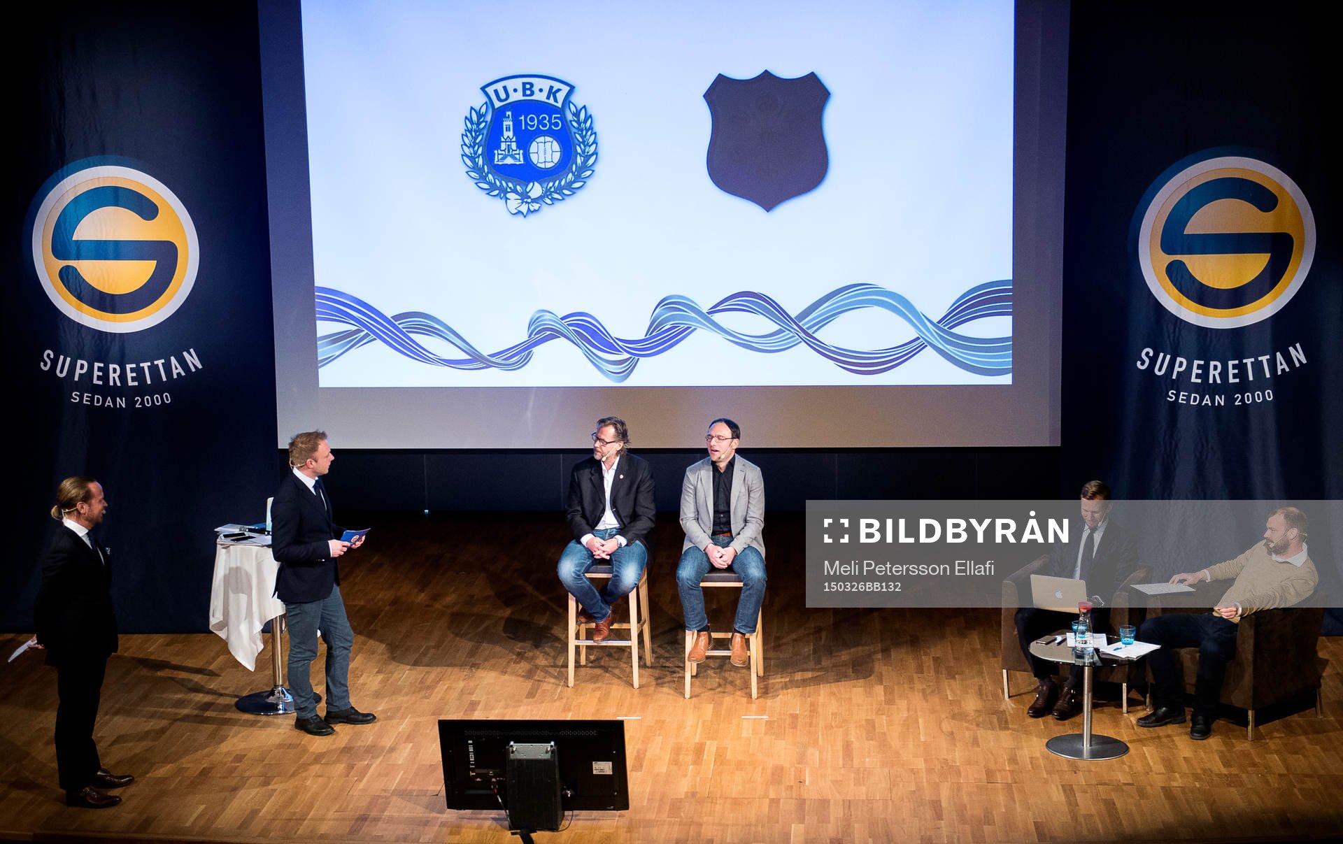 Jesper Hussfelt, Anders Andersson, Utsiktens BK:s tränare Janne Carlsson, GAIS:s tränare P-O Ljung, Martin Åslund och Daniel Kristiansson under upptaktsträffen inför Superettan i fotboll den 26 mars 2015 i Stockholm.